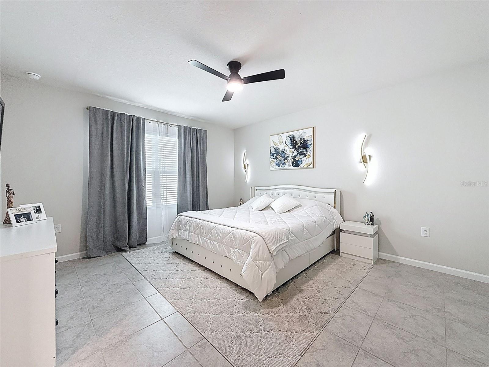 Image 25 of 53 For 322 Voltaire Drive