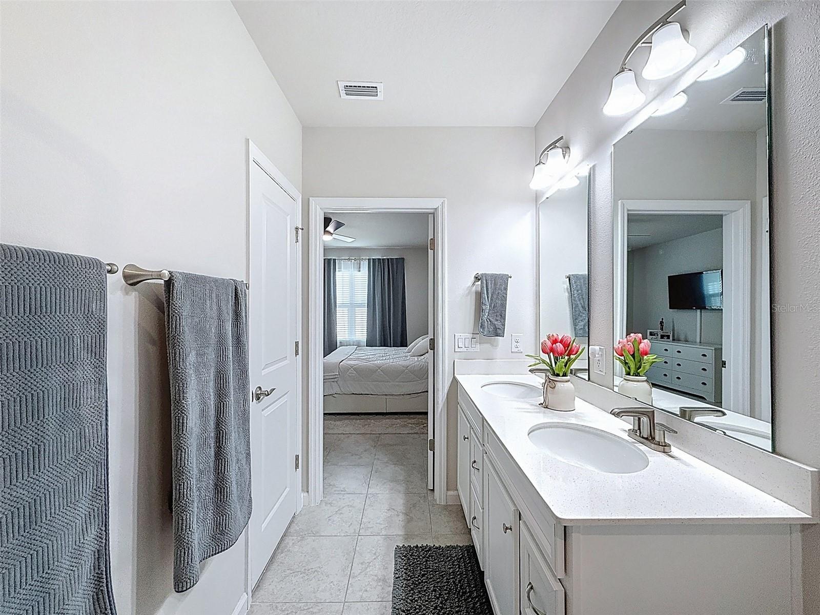 Image 32 of 53 For 322 Voltaire Drive