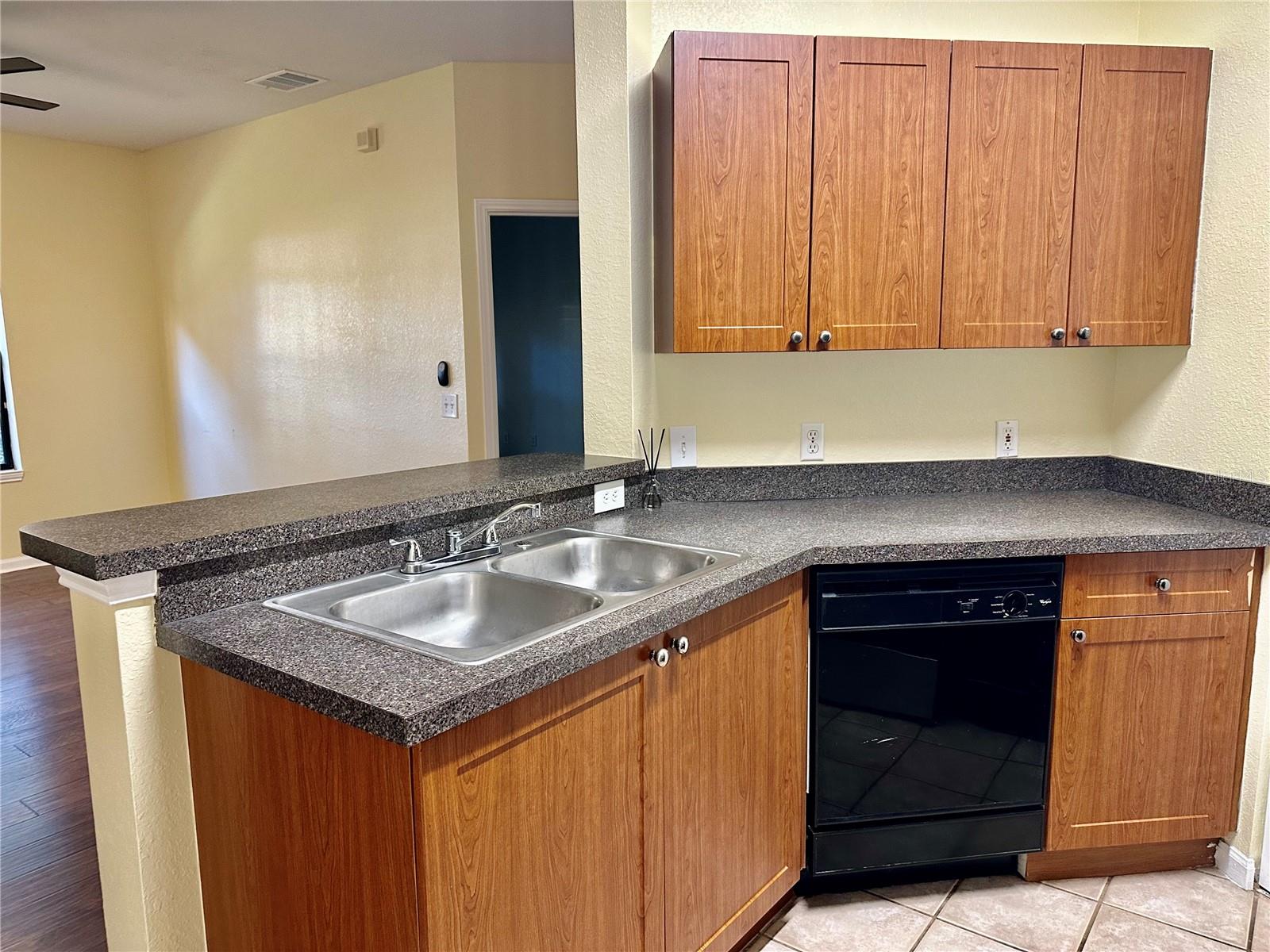 Image 15 of 72 For 2199 Chianti Place 9-0917