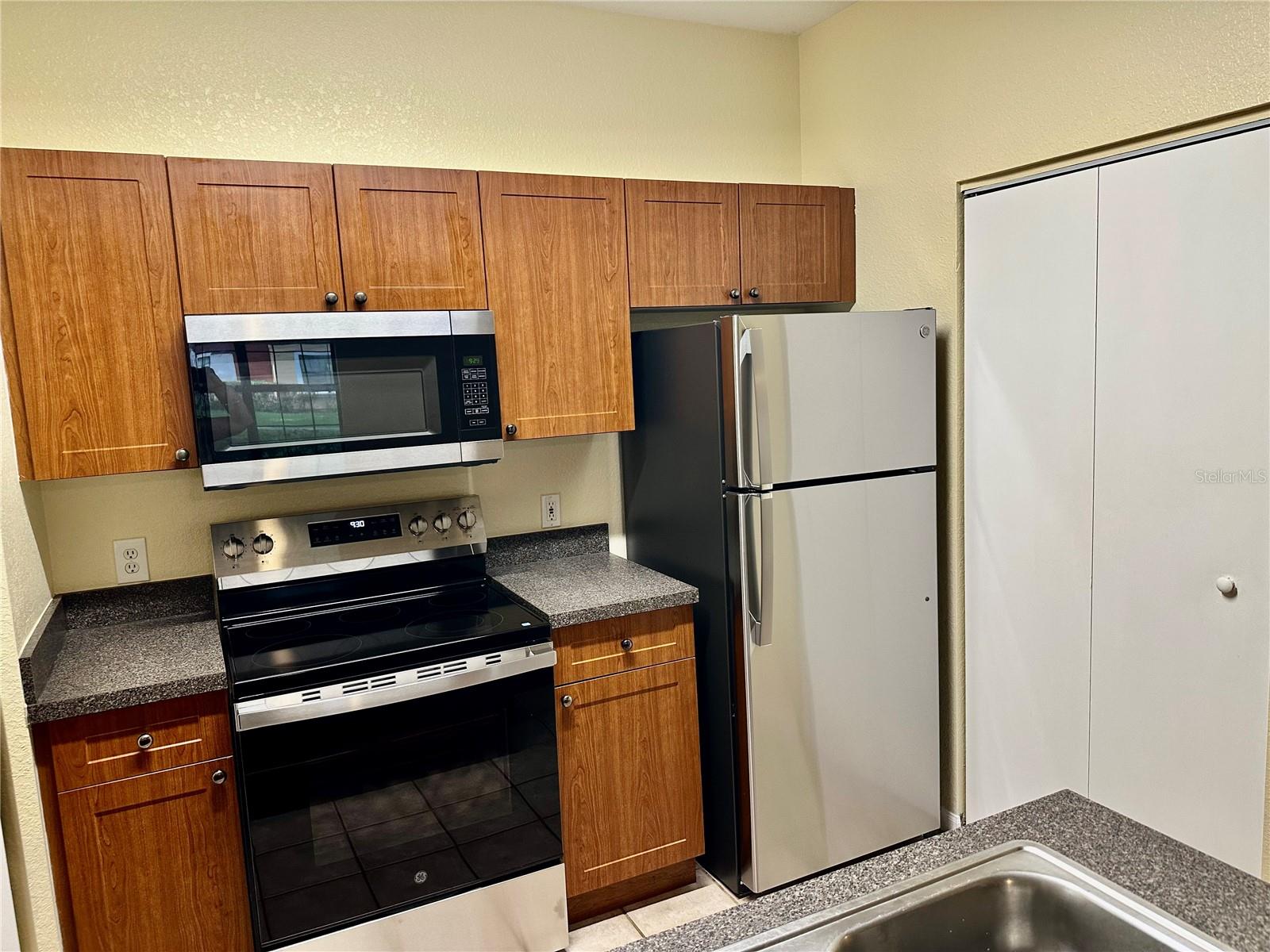 Image 17 of 72 For 2199 Chianti Place 9-0917