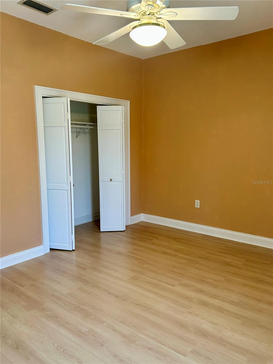 Image 21 of 33 For 7032 River Run Boulevard