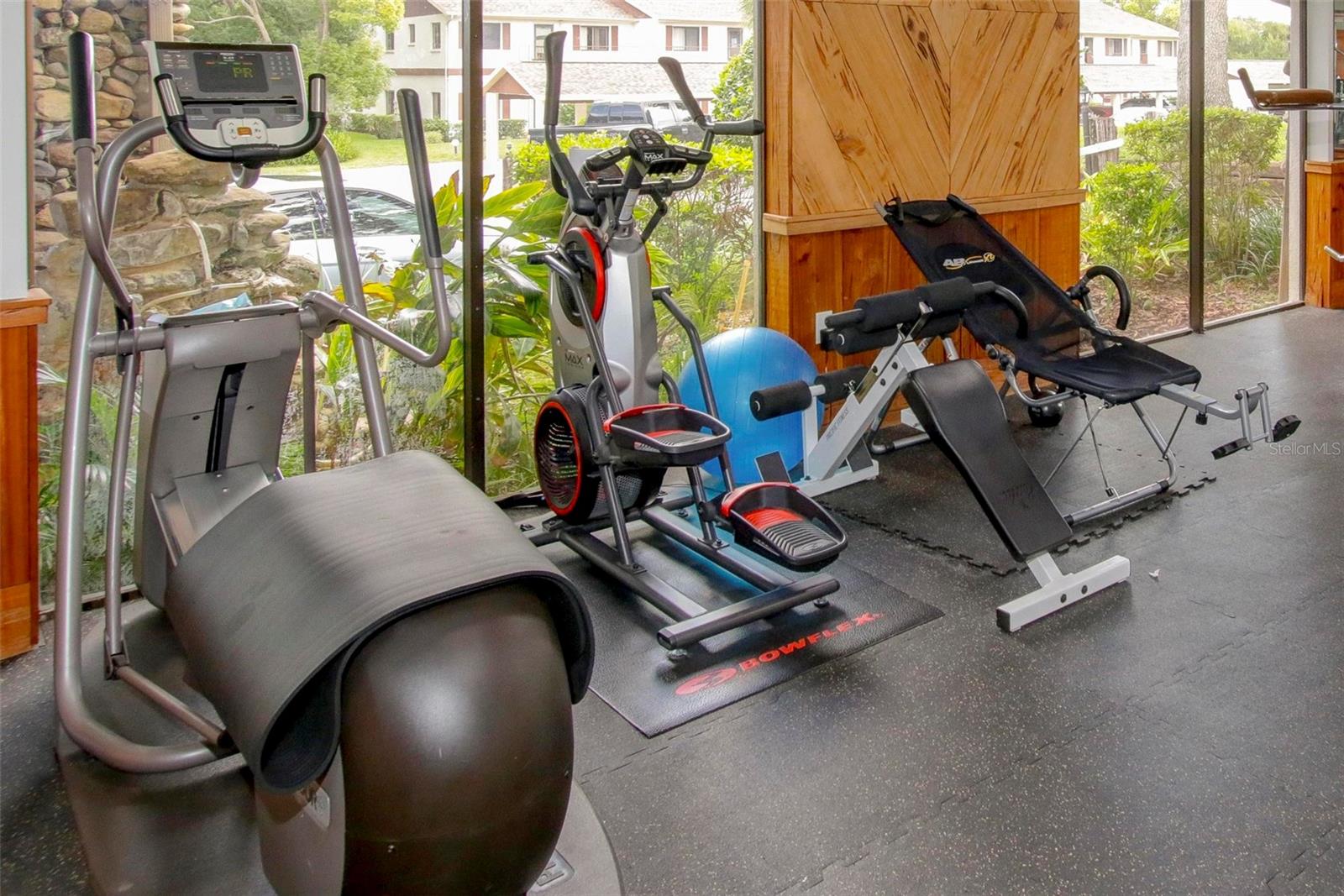 Image 31 of 33 For 7032 River Run Boulevard