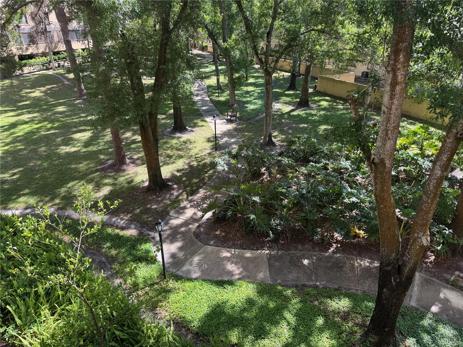 Image 14 of 30 For 3076 Eastland Boulevard 203