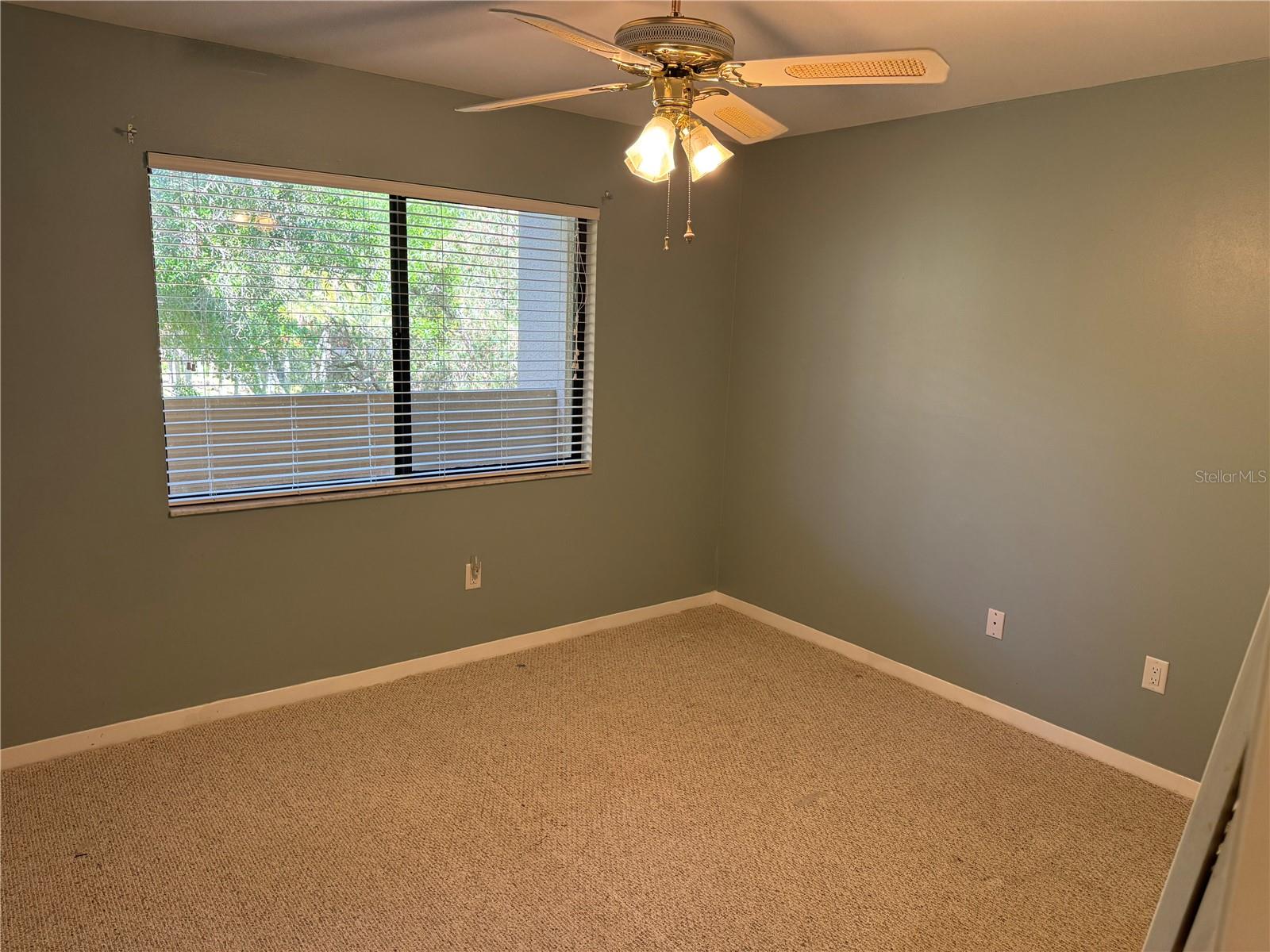 Image 15 of 30 For 3076 Eastland Boulevard 203