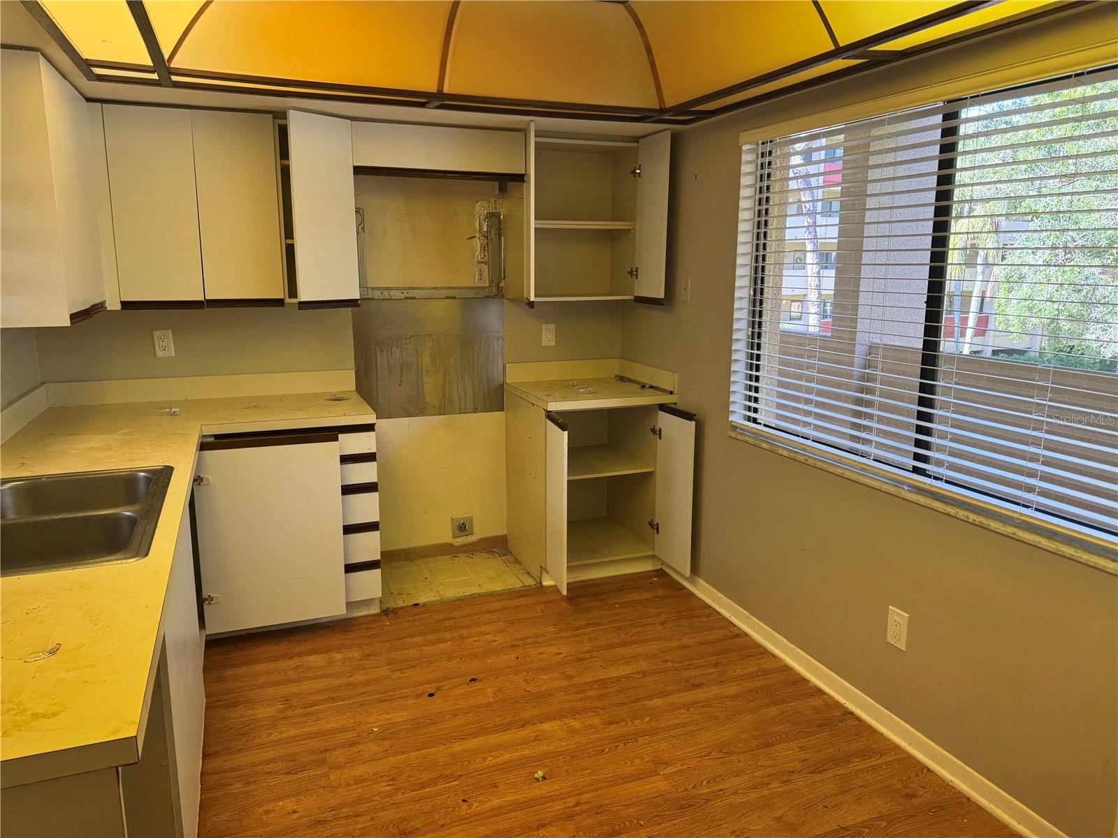 Image 20 of 30 For 3076 Eastland Boulevard 203