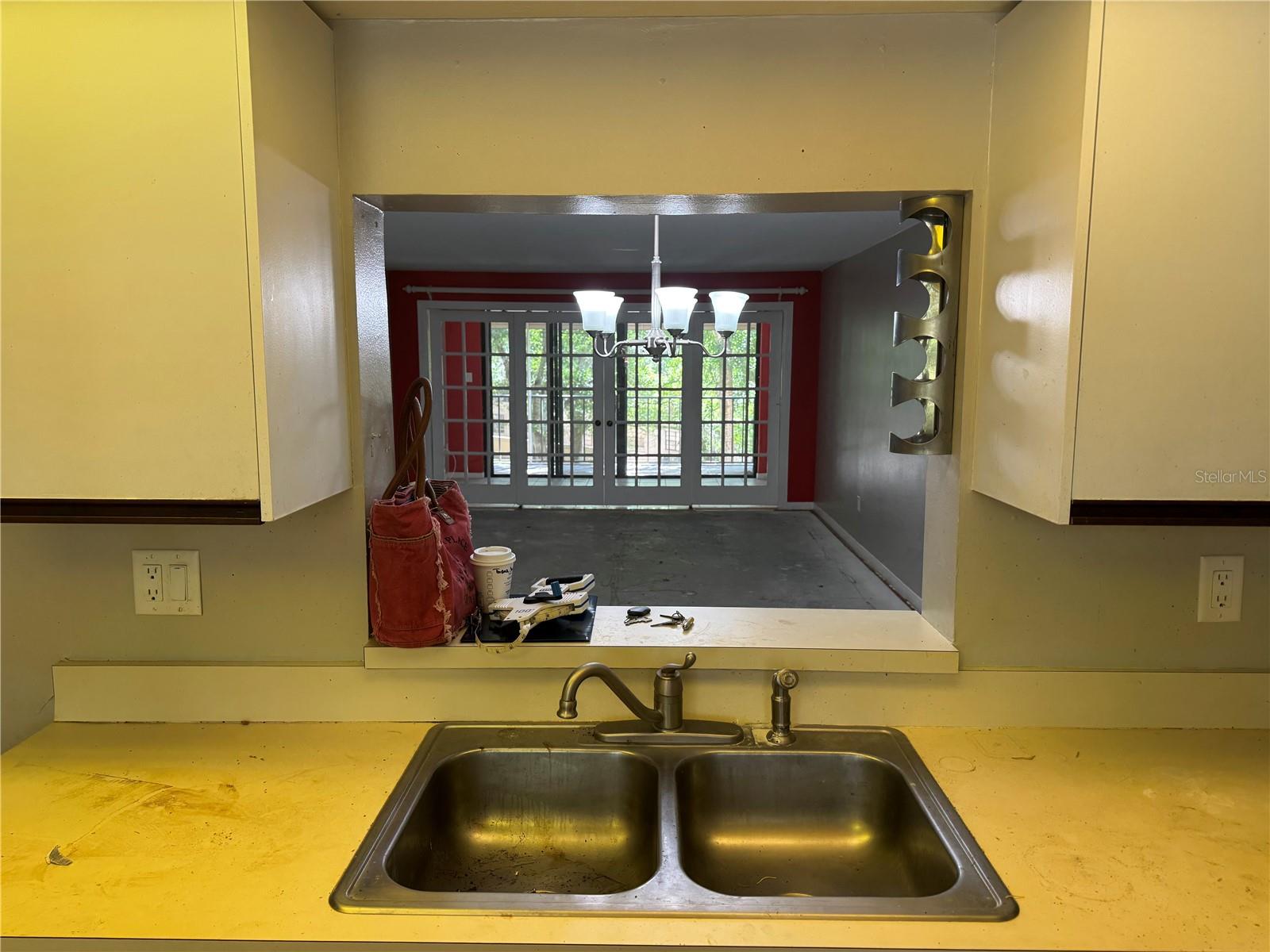 Image 21 of 30 For 3076 Eastland Boulevard 203