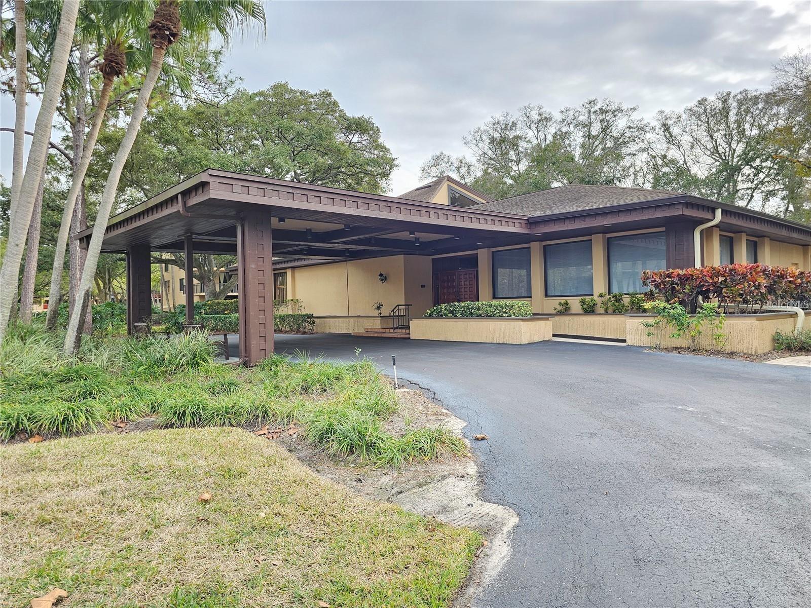 Image 24 of 30 For 3076 Eastland Boulevard 203