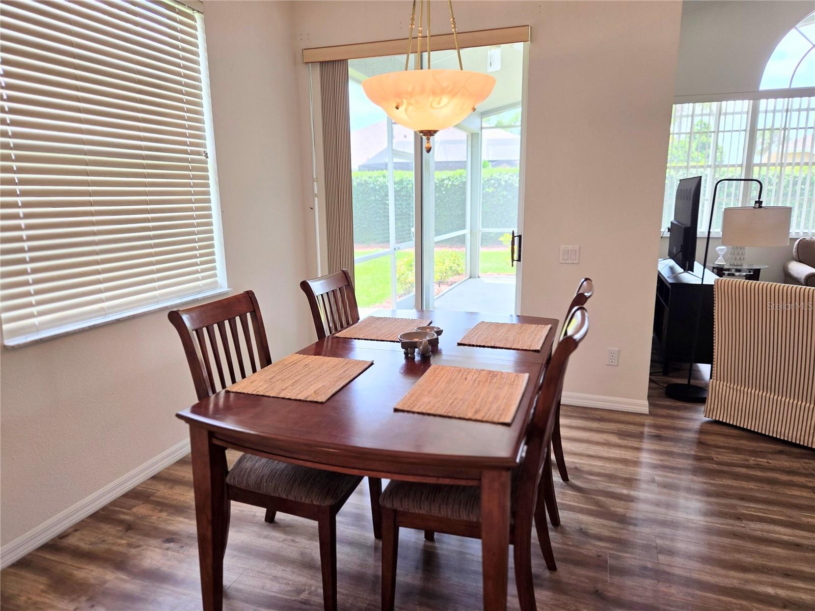 Image 7 of 37 For 9222 Bonnington Drive