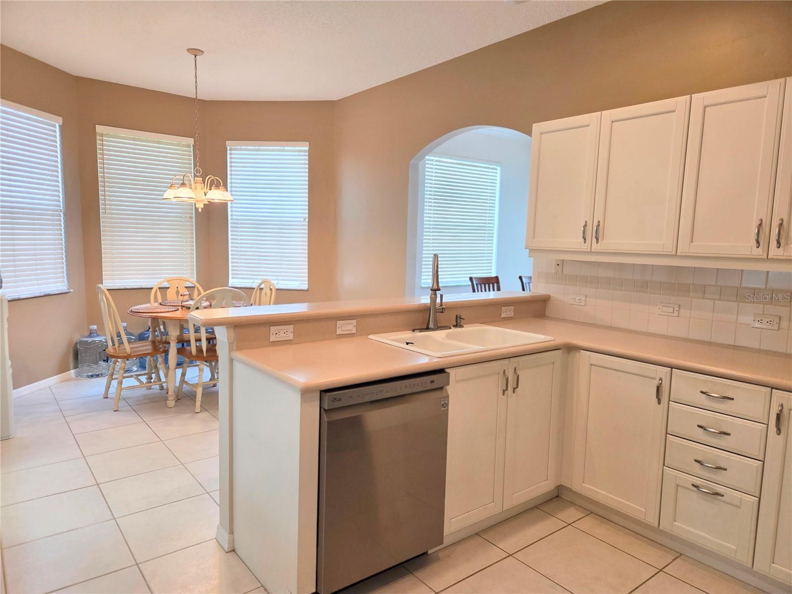 Image 8 of 37 For 9222 Bonnington Drive