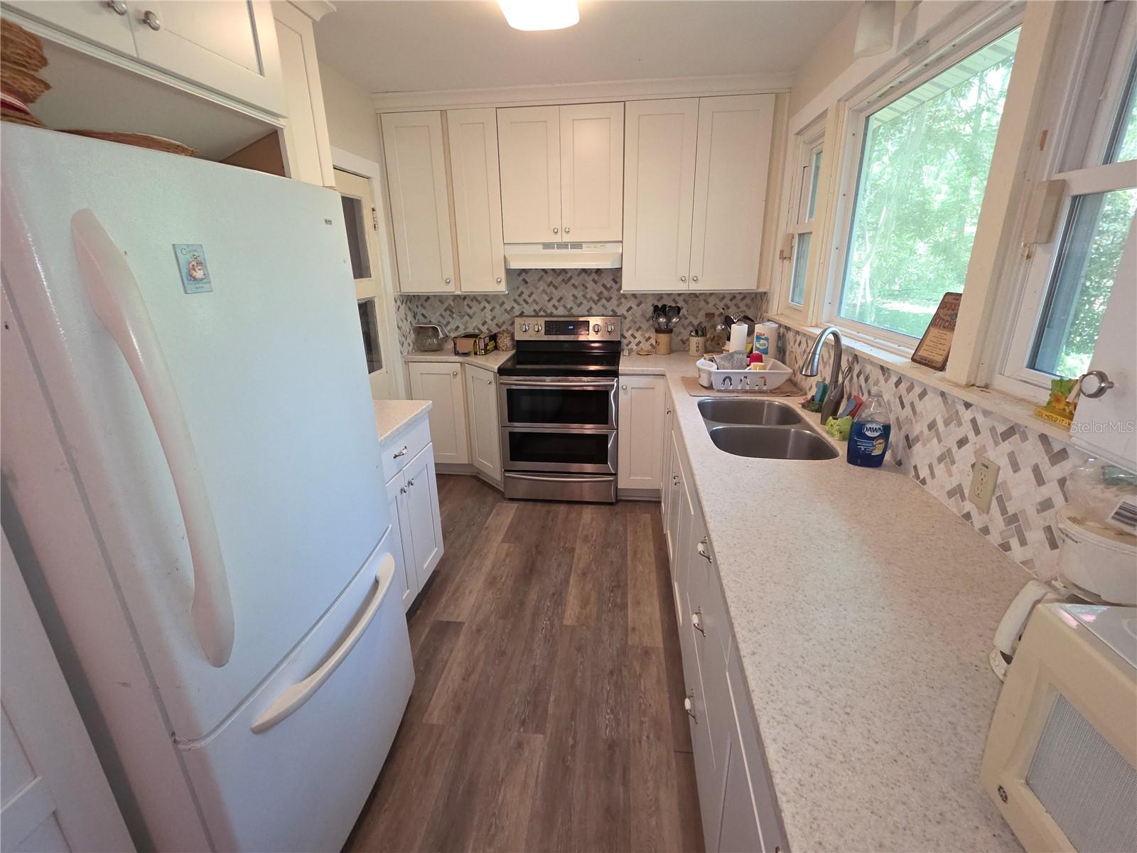 Image 12 of 29 For 13499 Old Crystal River Road