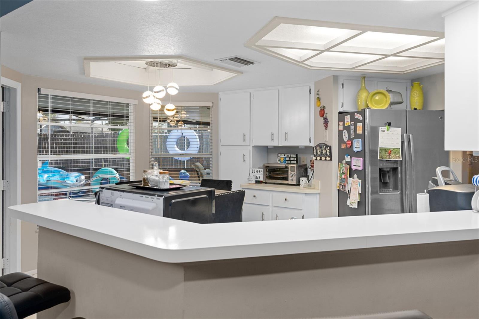 Listing photo id 10 for 4355 Goldcoast Avenue