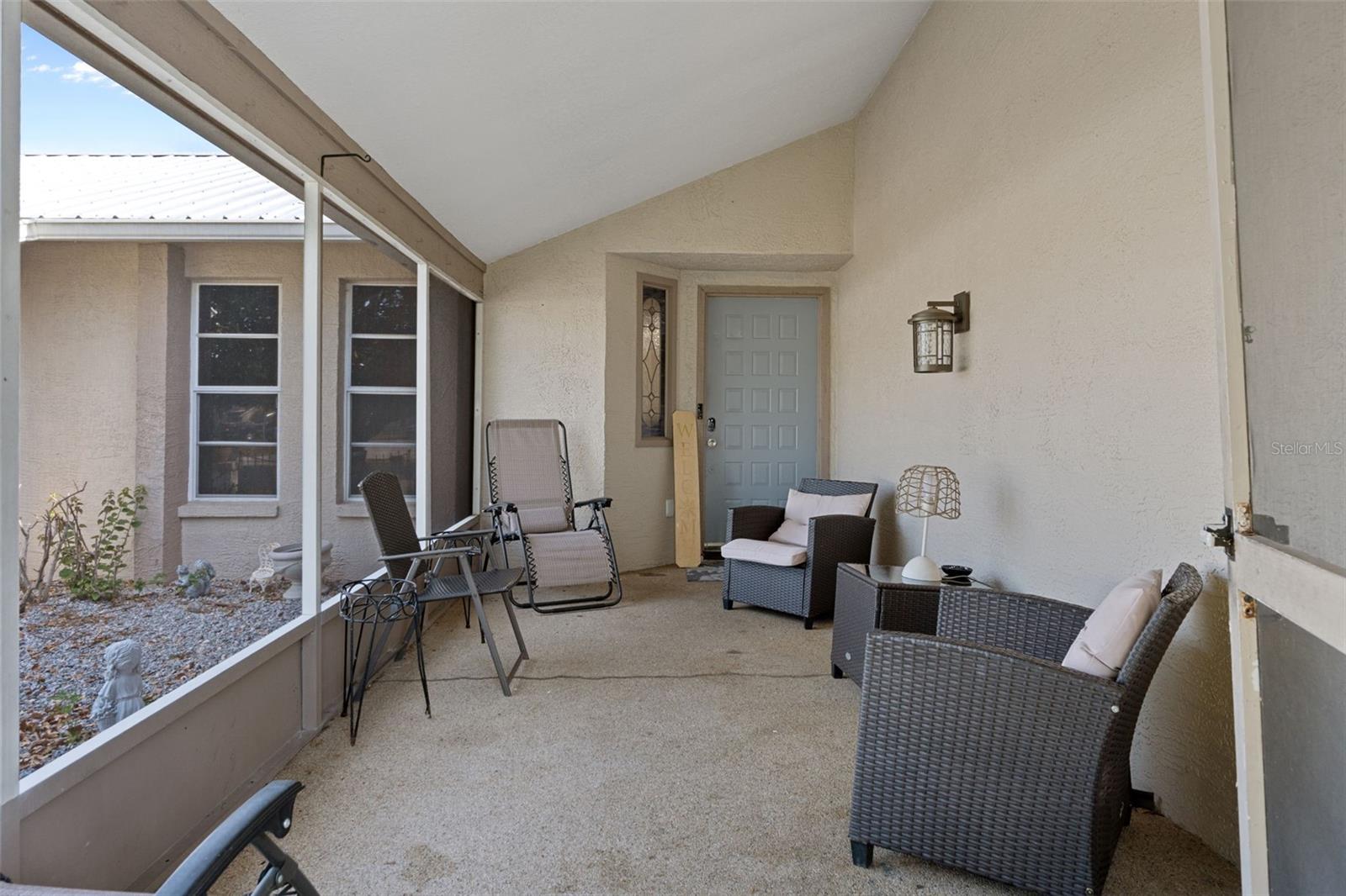 Listing photo id 4 for 4355 Goldcoast Avenue