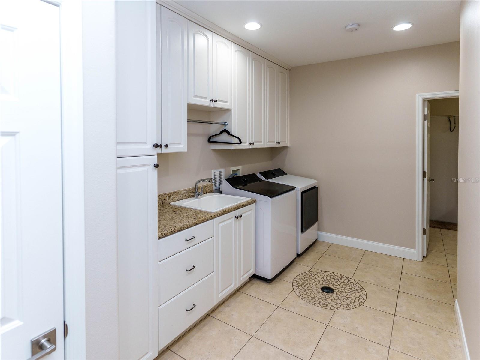 Image 42 of 79 For 5250 Macoso Court