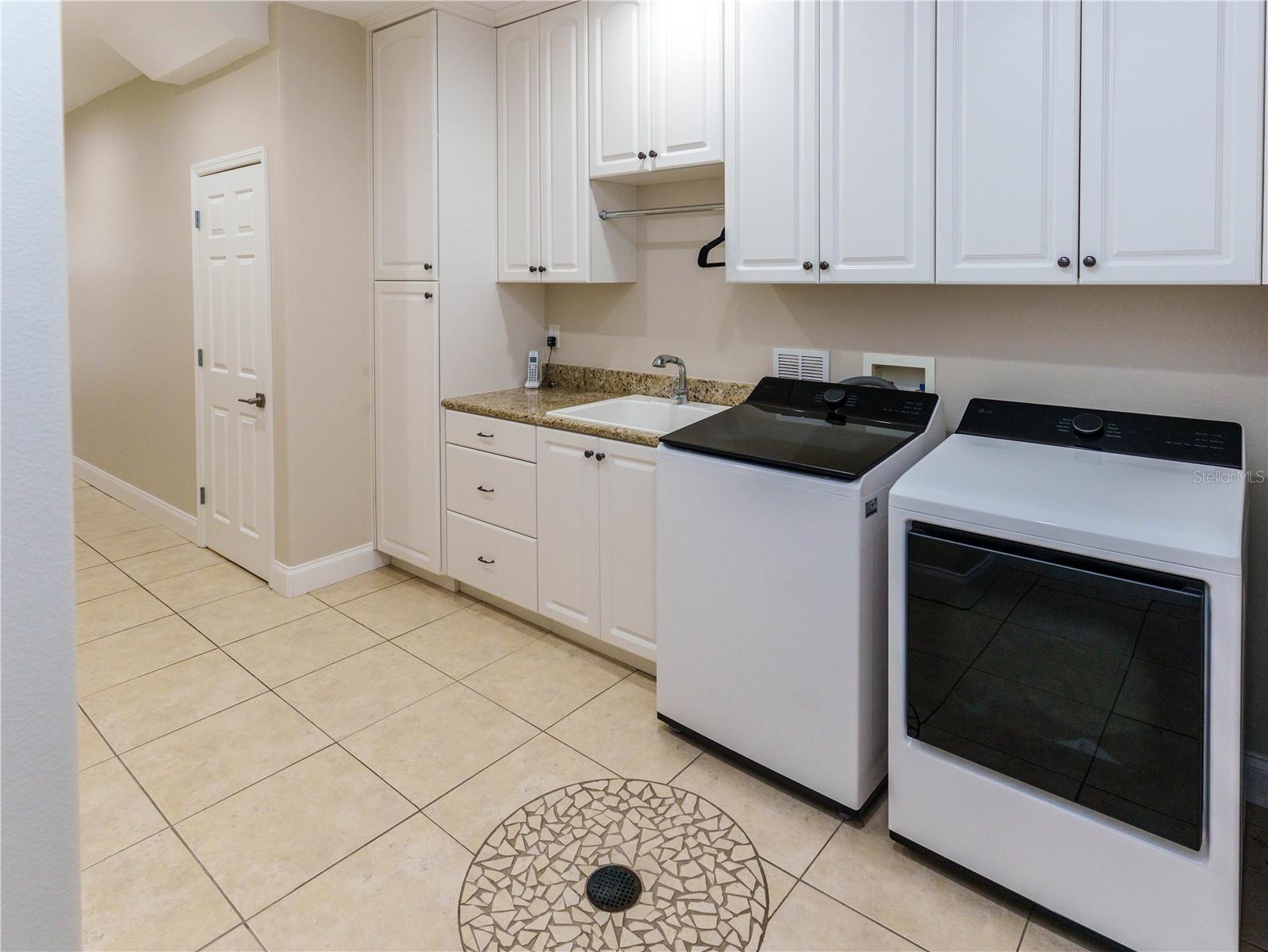 Image 43 of 79 For 5250 Macoso Court