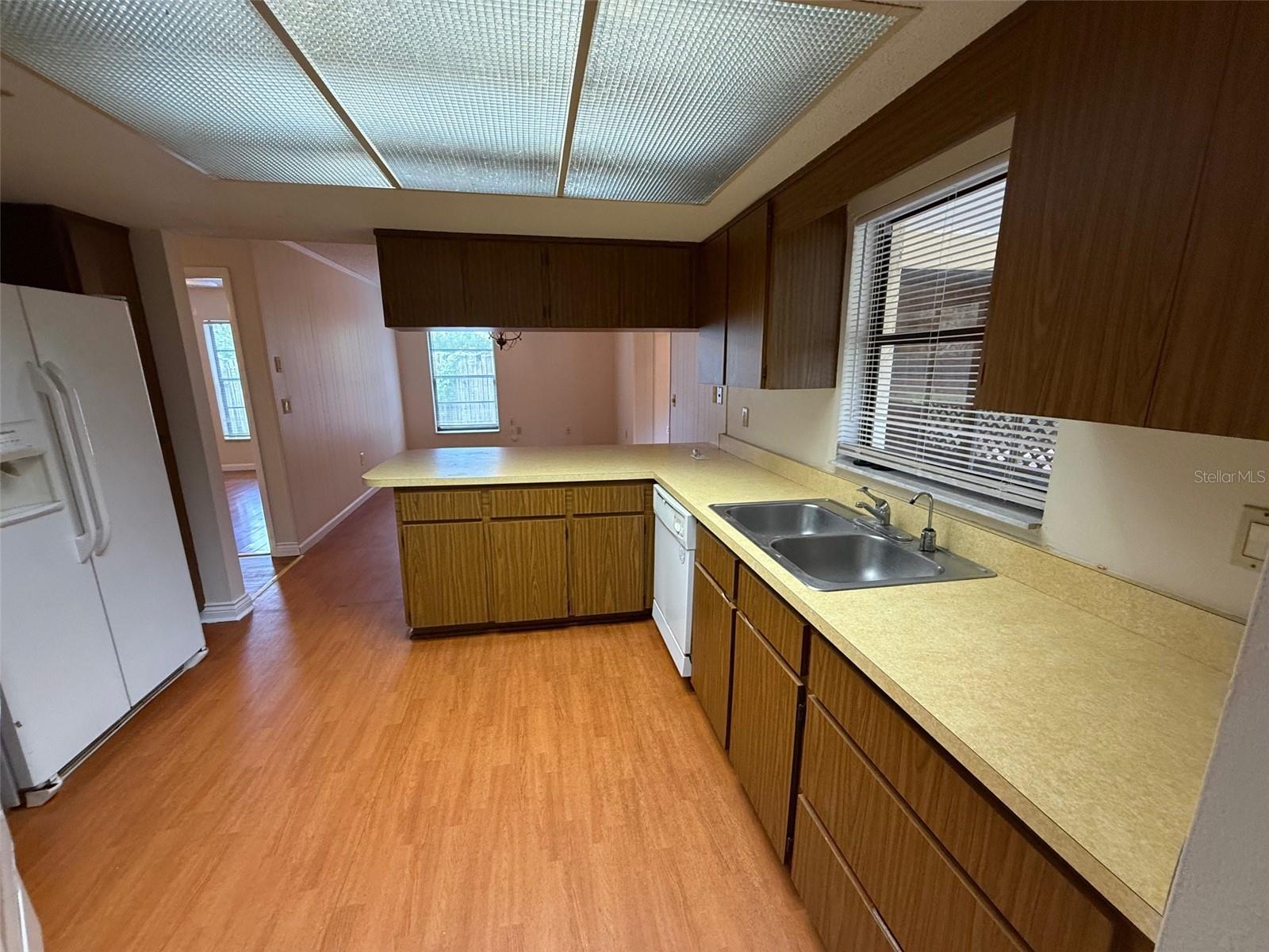 Image 5 of 19 For 5072 Lakewood Drive