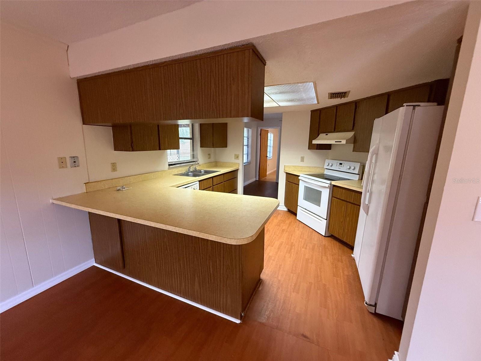 Image 6 of 19 For 5072 Lakewood Drive