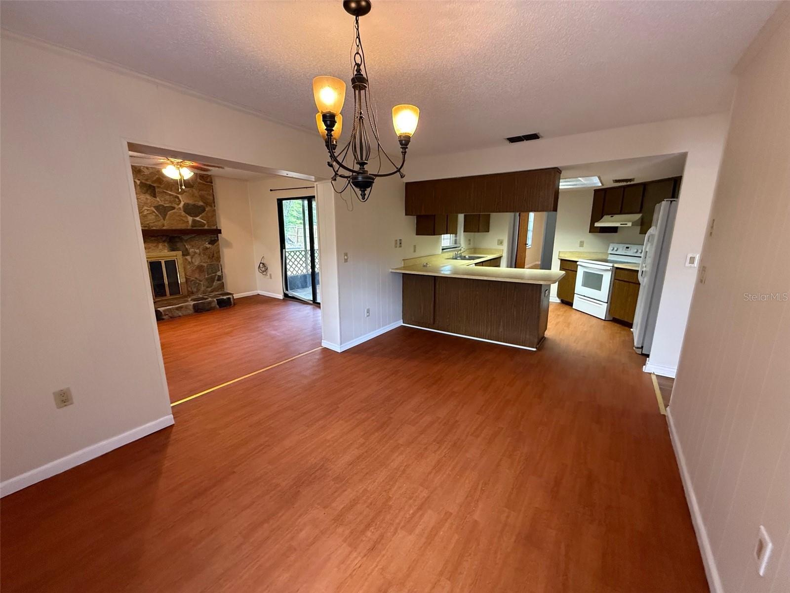 Image 8 of 19 For 5072 Lakewood Drive