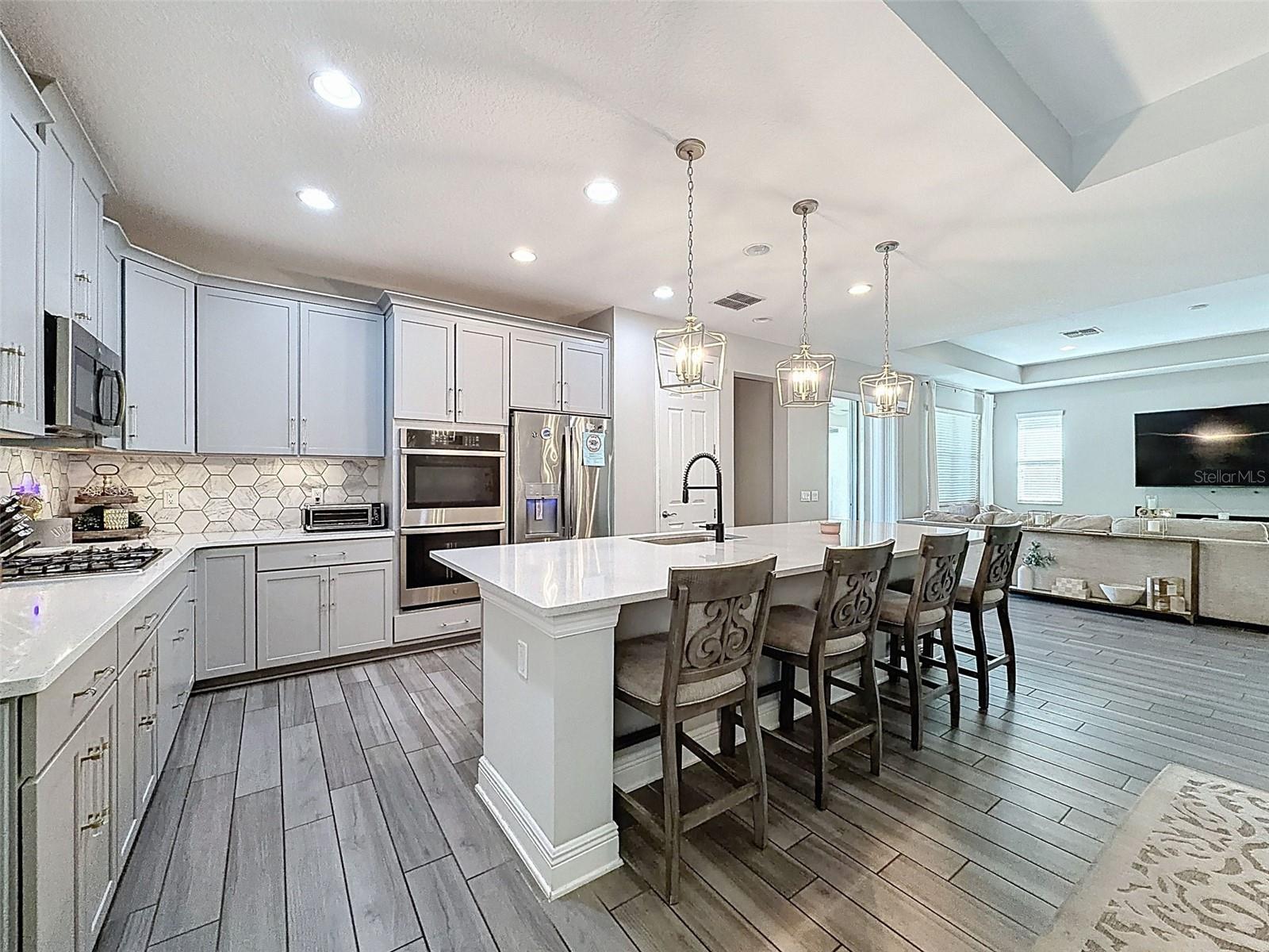 Image 14 of 49 For 13389 Batten Lane