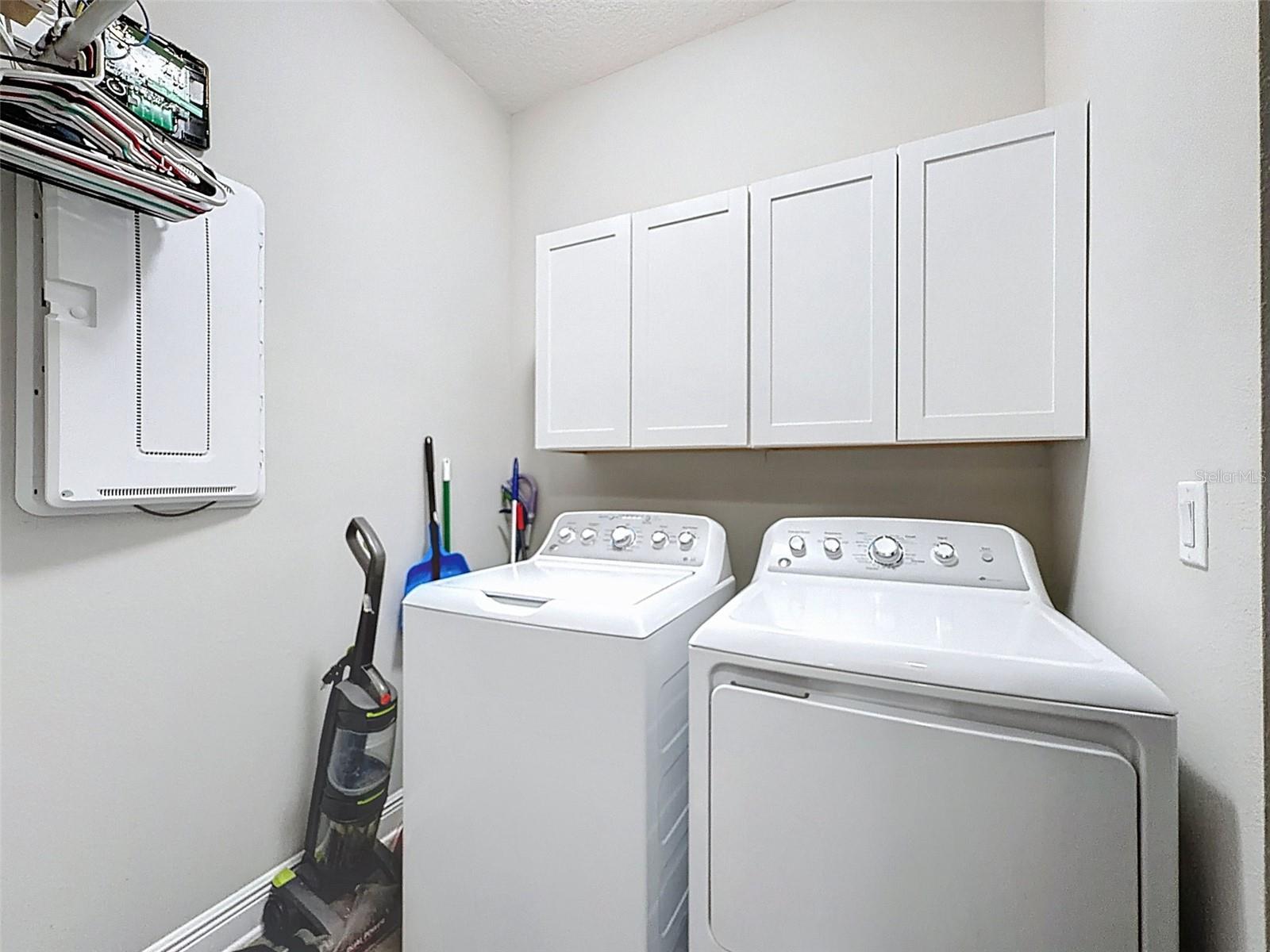 Image 16 of 49 For 13389 Batten Lane