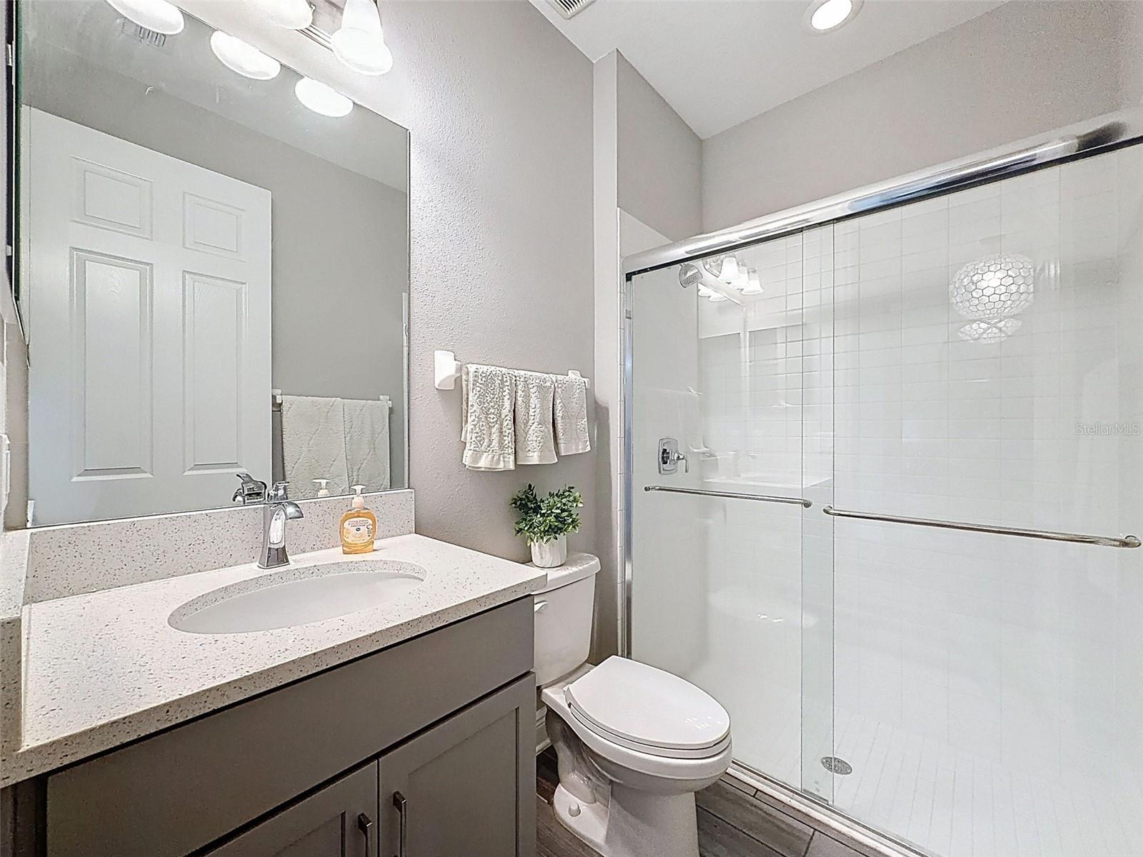 Image 24 of 49 For 13389 Batten Lane