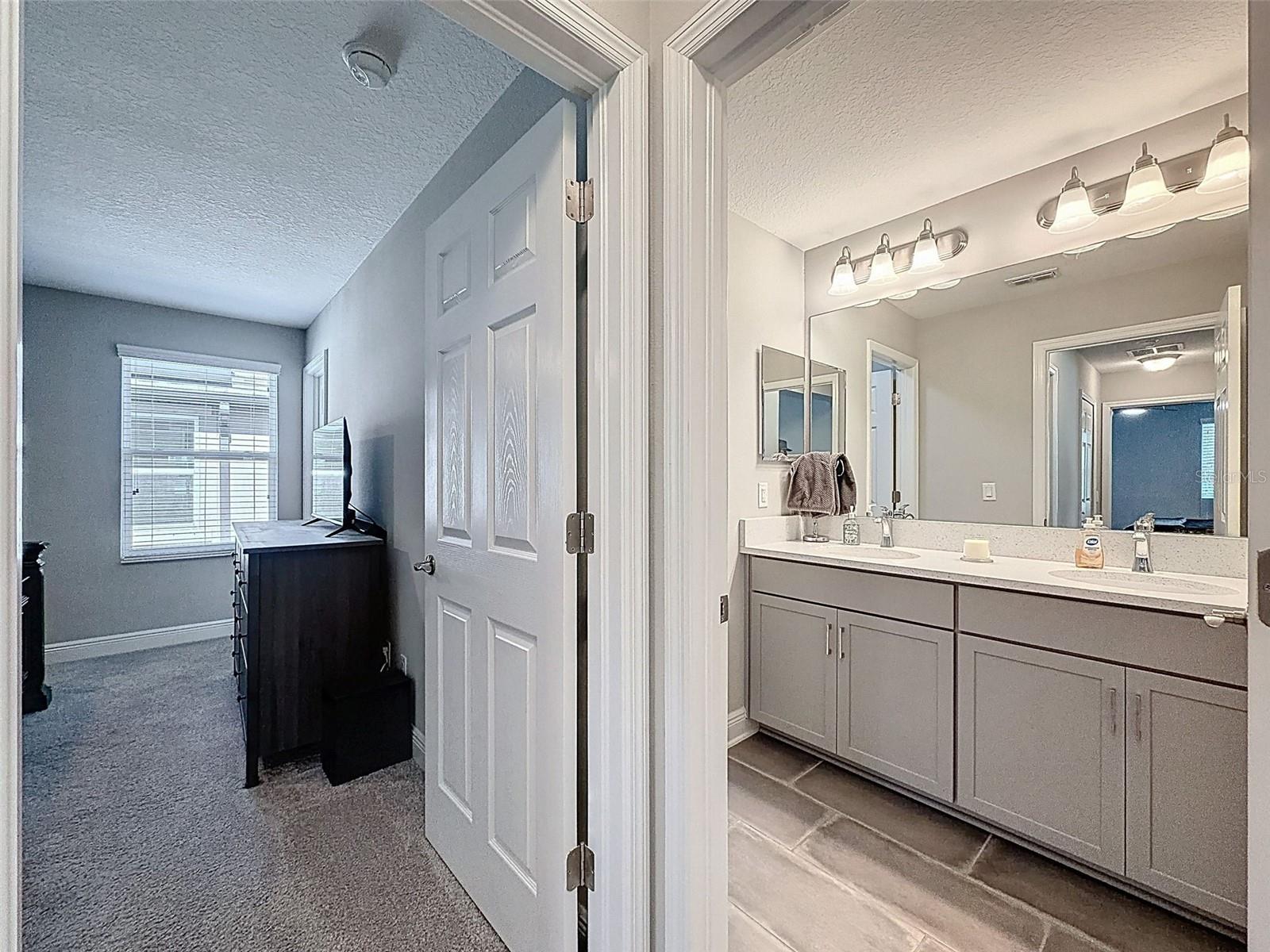 Image 27 of 49 For 13389 Batten Lane