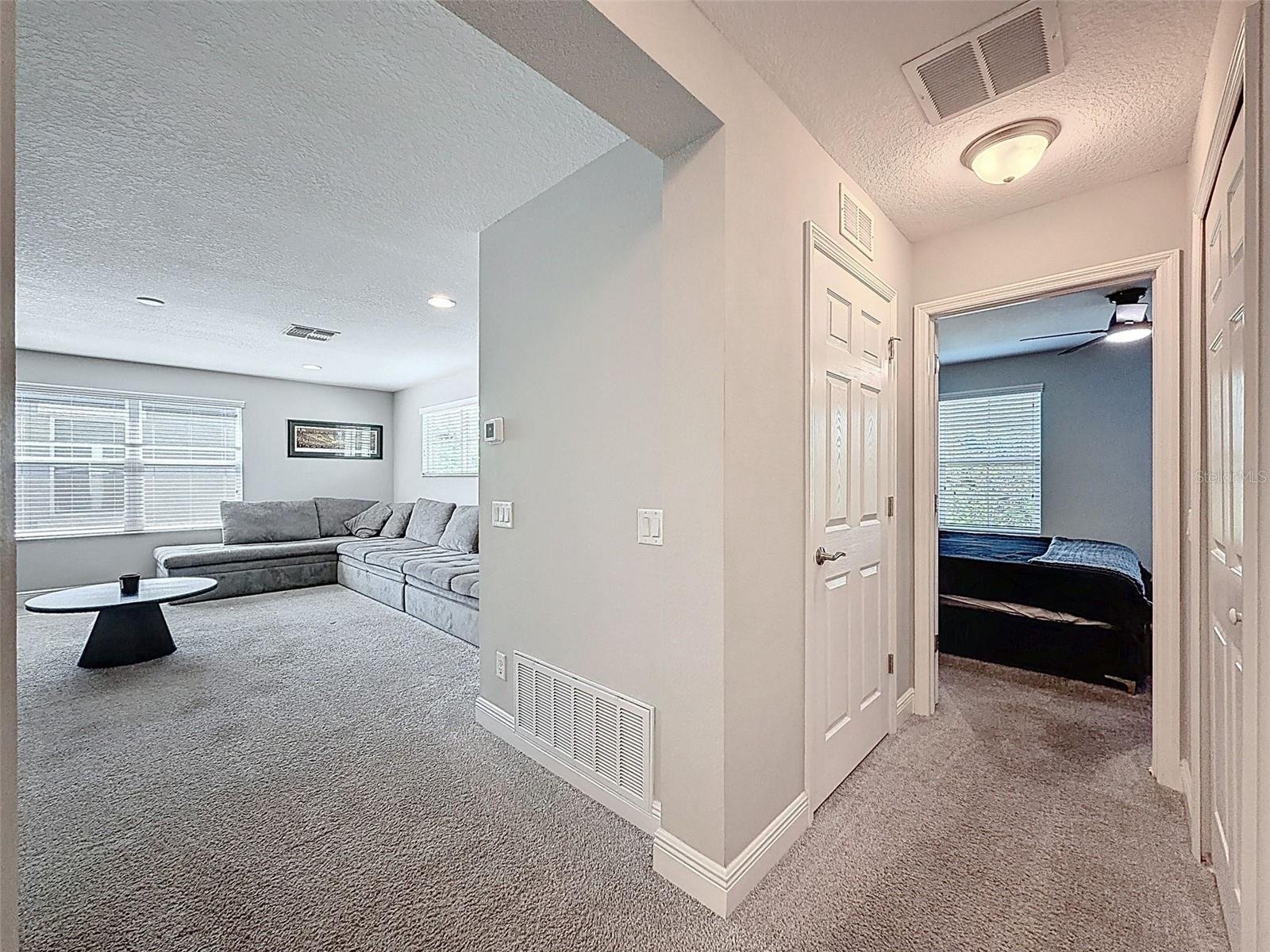 Image 28 of 49 For 13389 Batten Lane