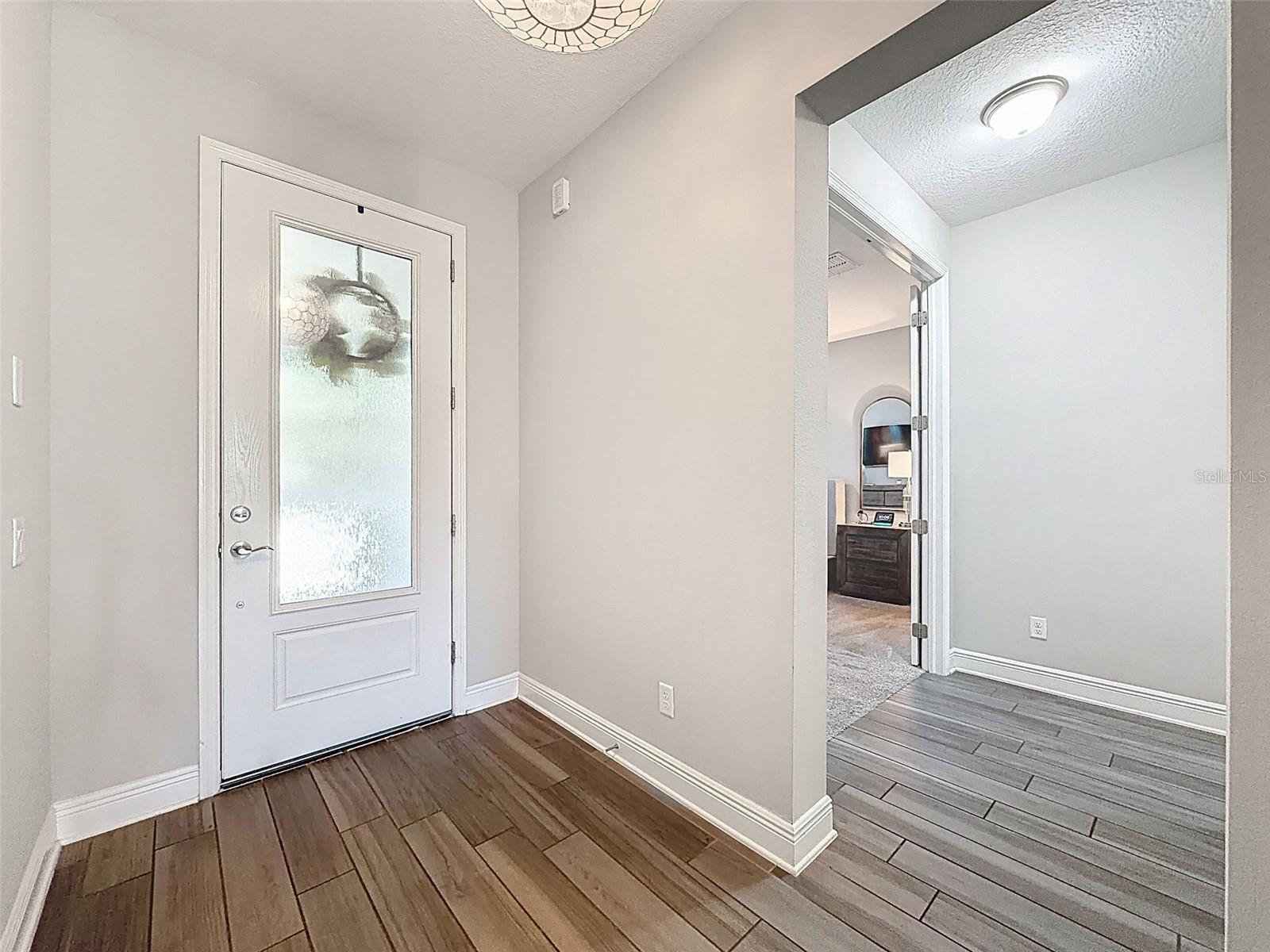 Image 5 of 49 For 13389 Batten Lane