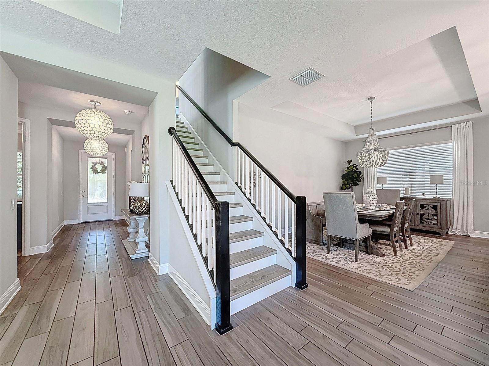 Image 8 of 49 For 13389 Batten Lane