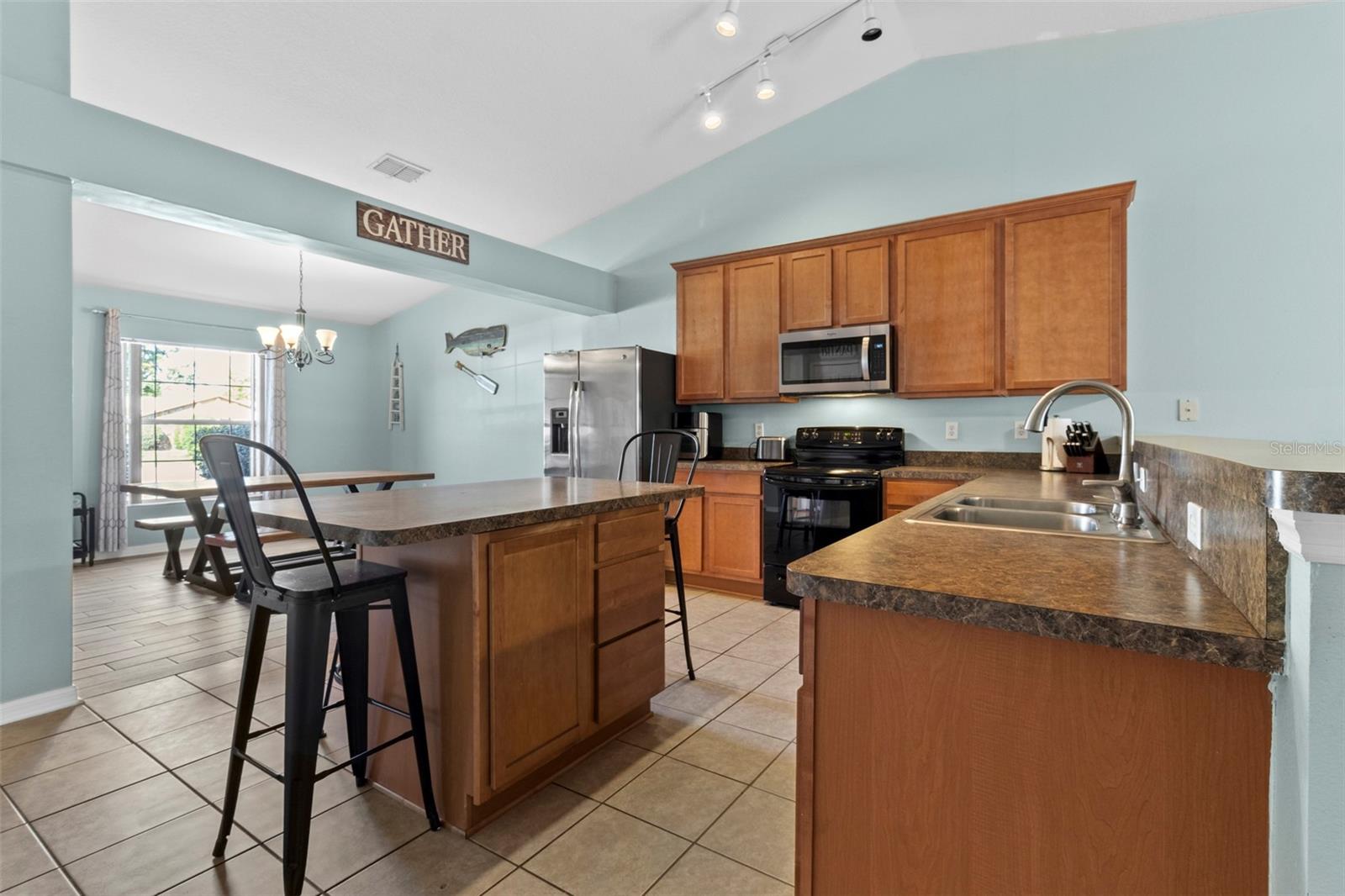 Image 10 of 38 For 9073 Horizon Drive