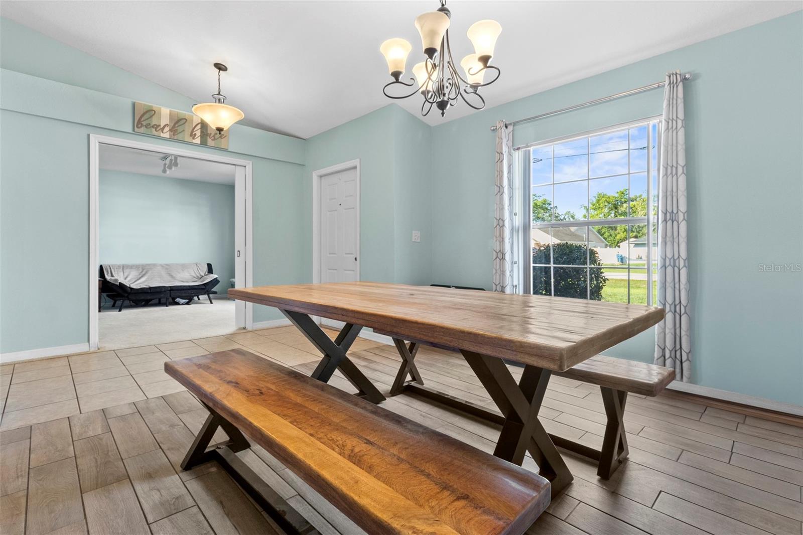 Image 8 of 38 For 9073 Horizon Drive