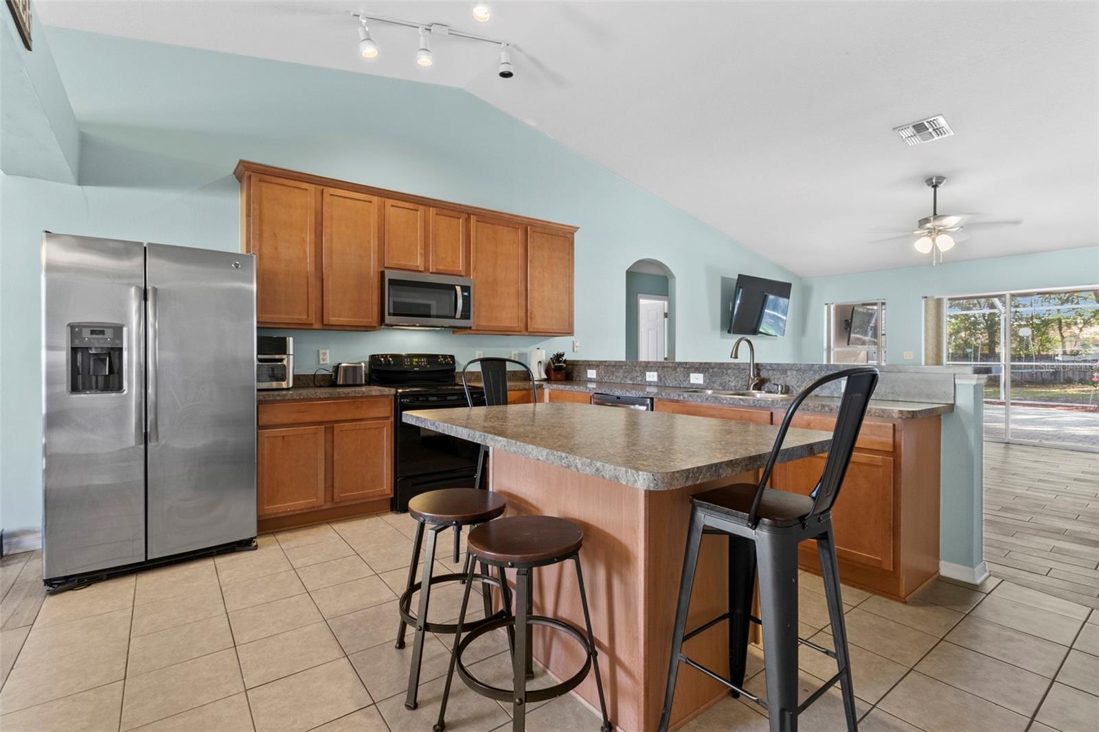 Image 9 of 38 For 9073 Horizon Drive