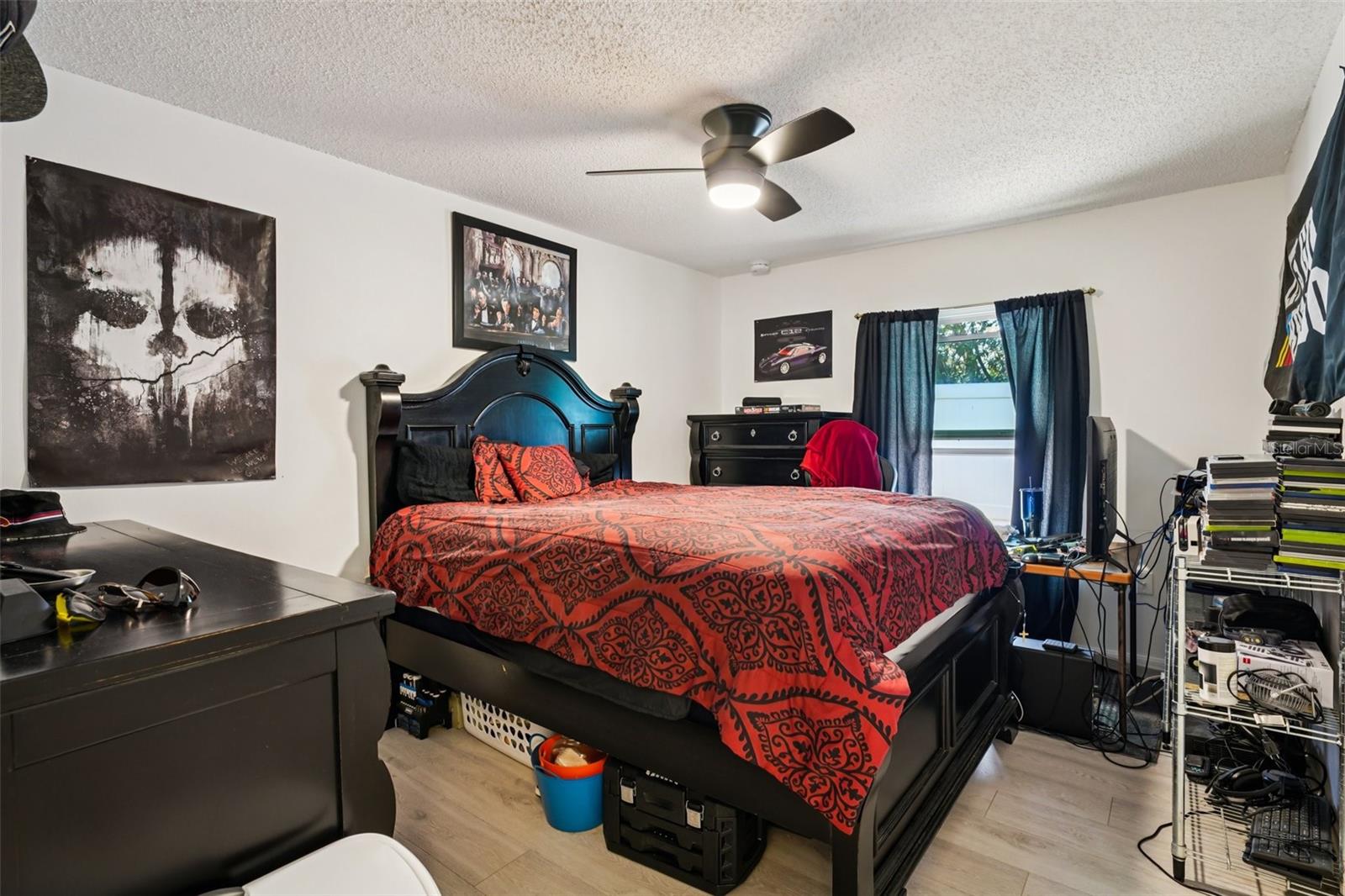 Image 20 of 63 For 10423 Bradford Street