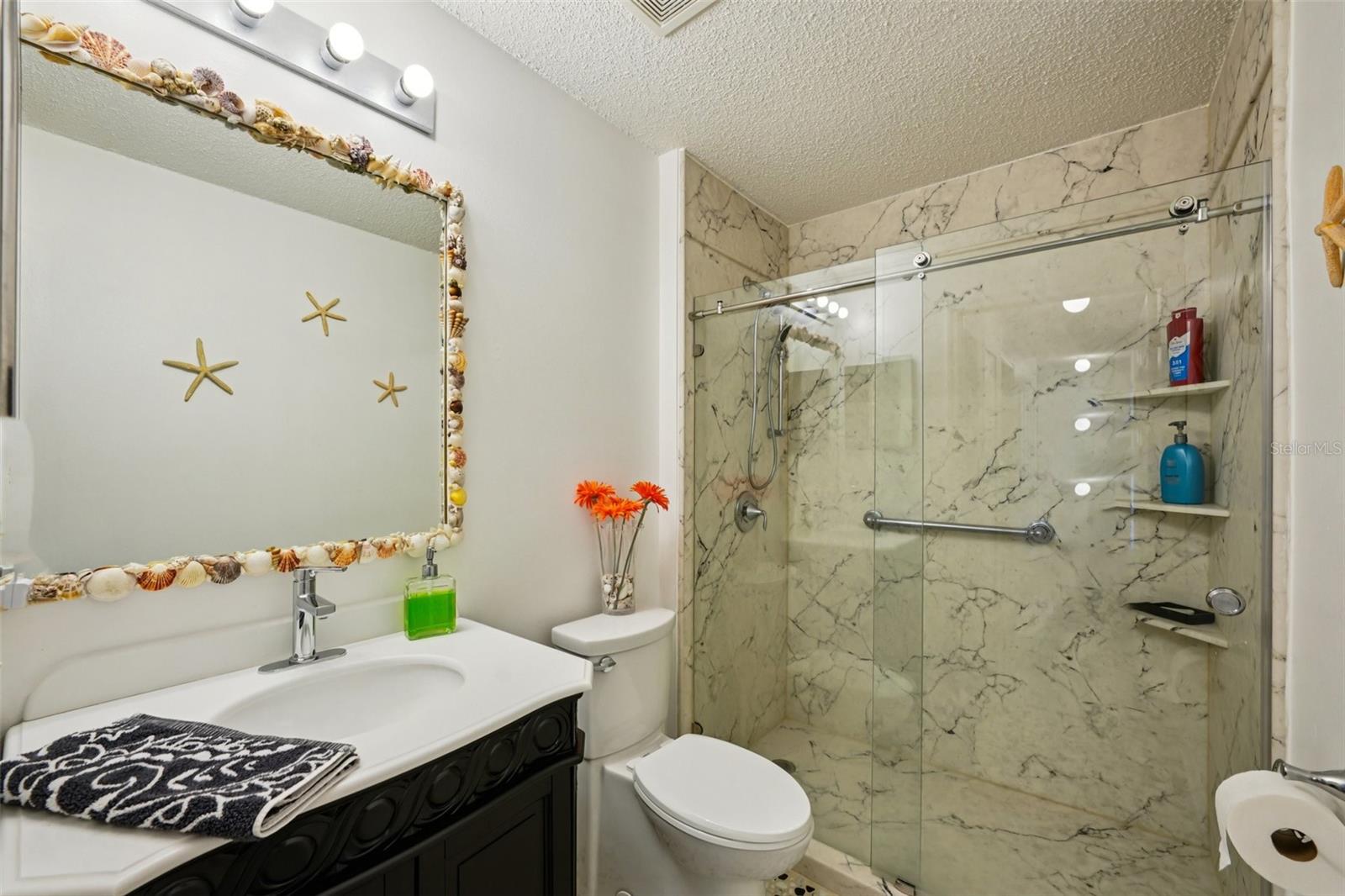 Image 21 of 63 For 10423 Bradford Street