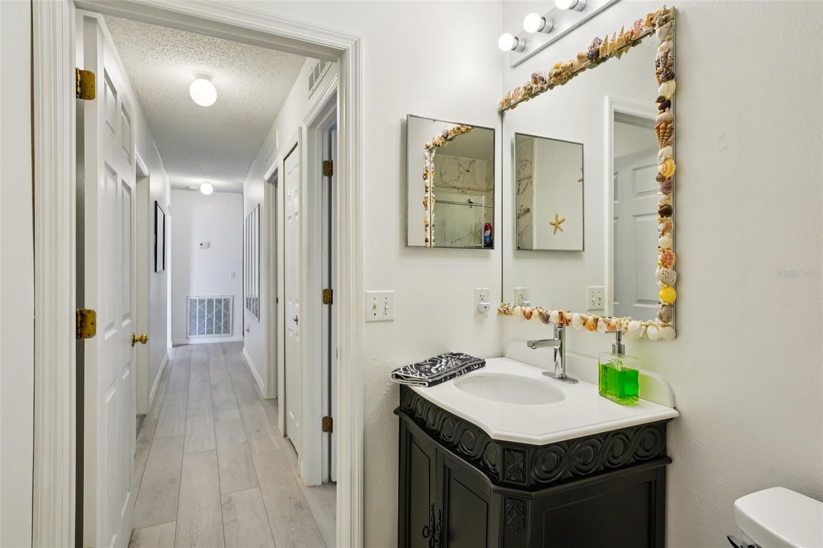 Image 22 of 63 For 10423 Bradford Street