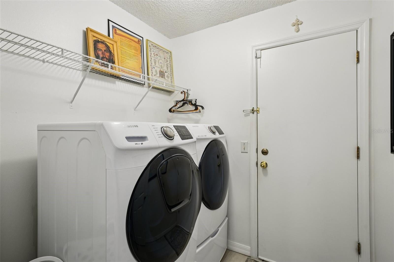 Image 23 of 63 For 10423 Bradford Street