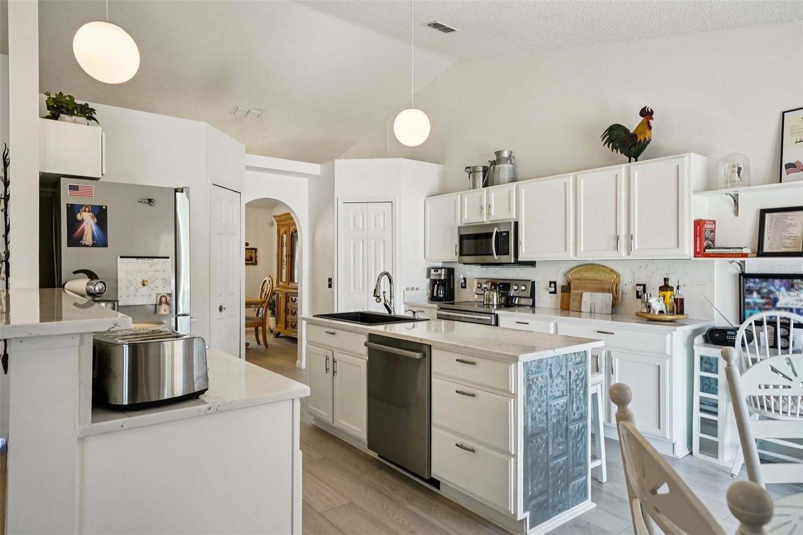 Image 46 of 63 For 10423 Bradford Street