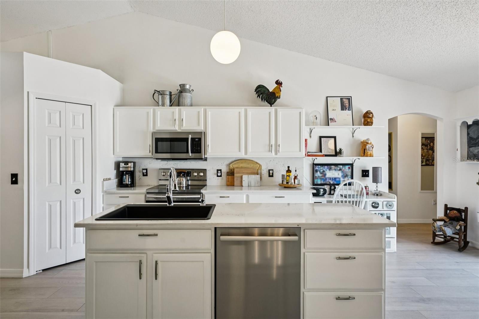 Image 48 of 63 For 10423 Bradford Street