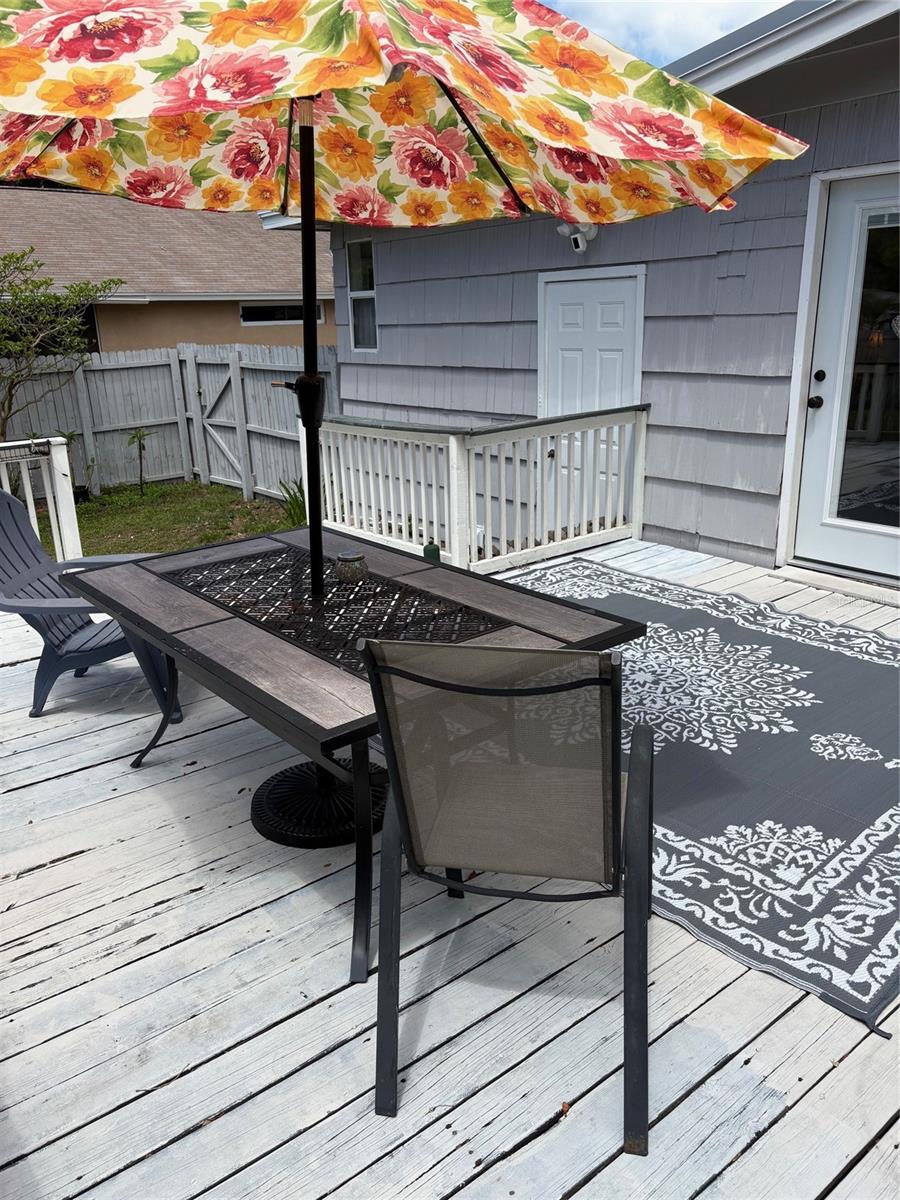 Image 26 of 33 For 519 Norfolk Street