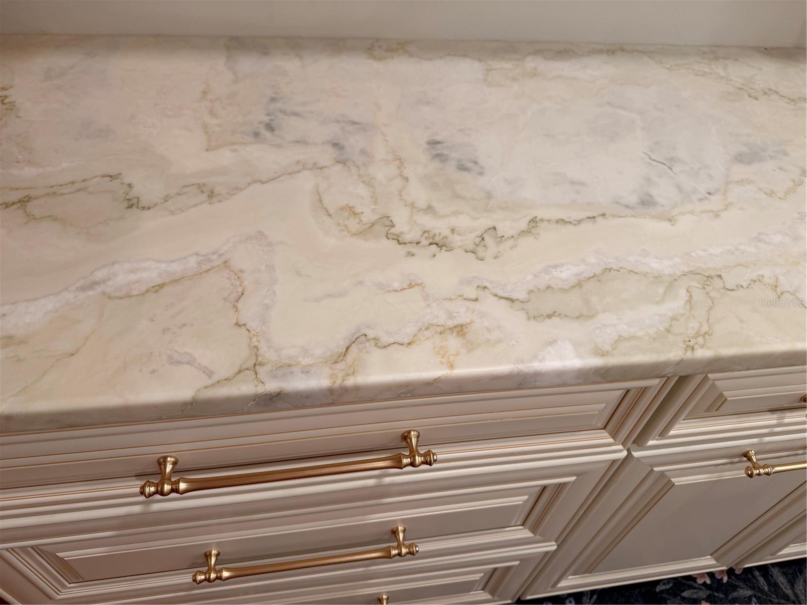 Image 7 of 28 For 519 Norfolk Street