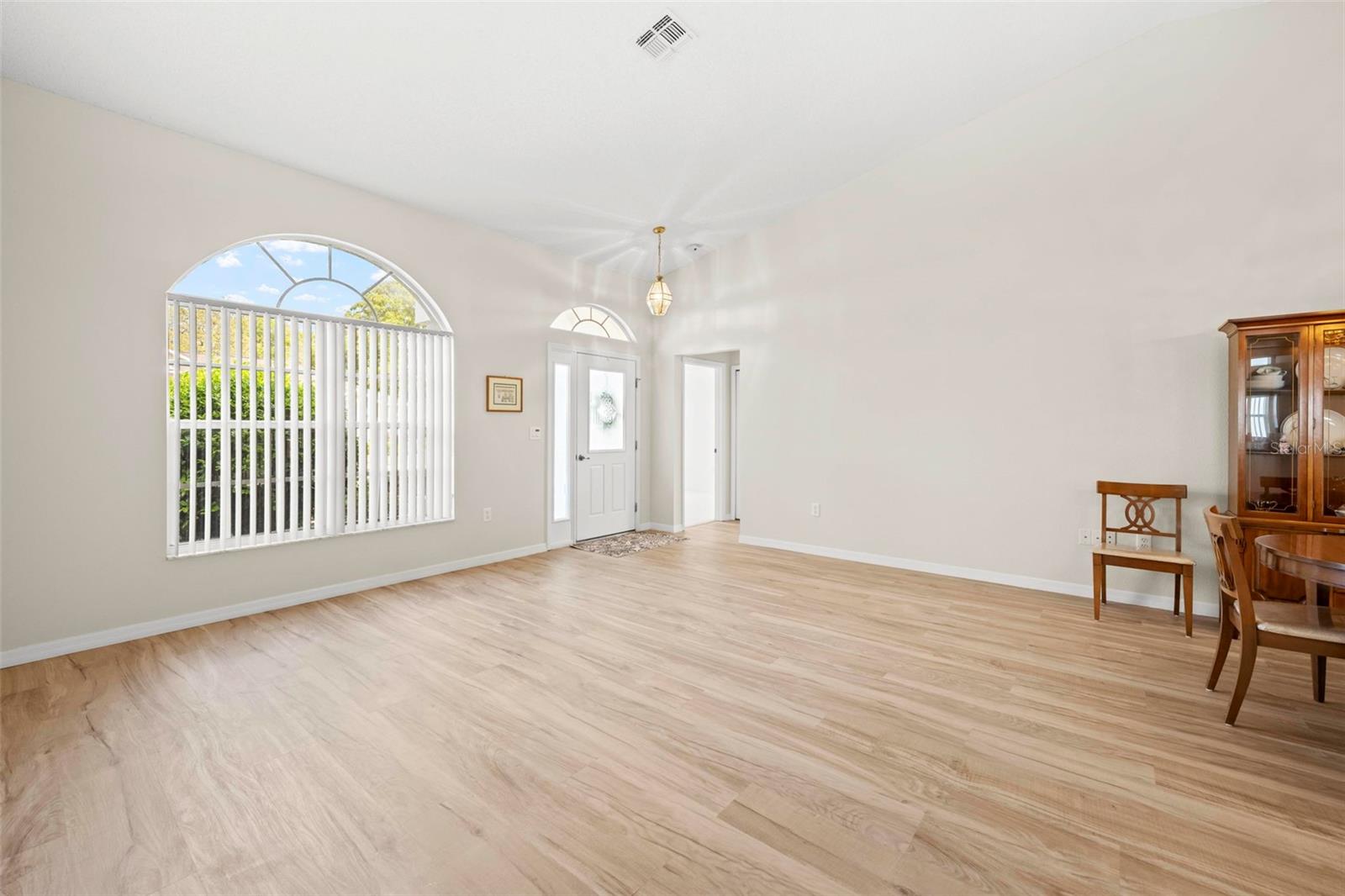 Image 11 of 56 For 432 Mistwood Court