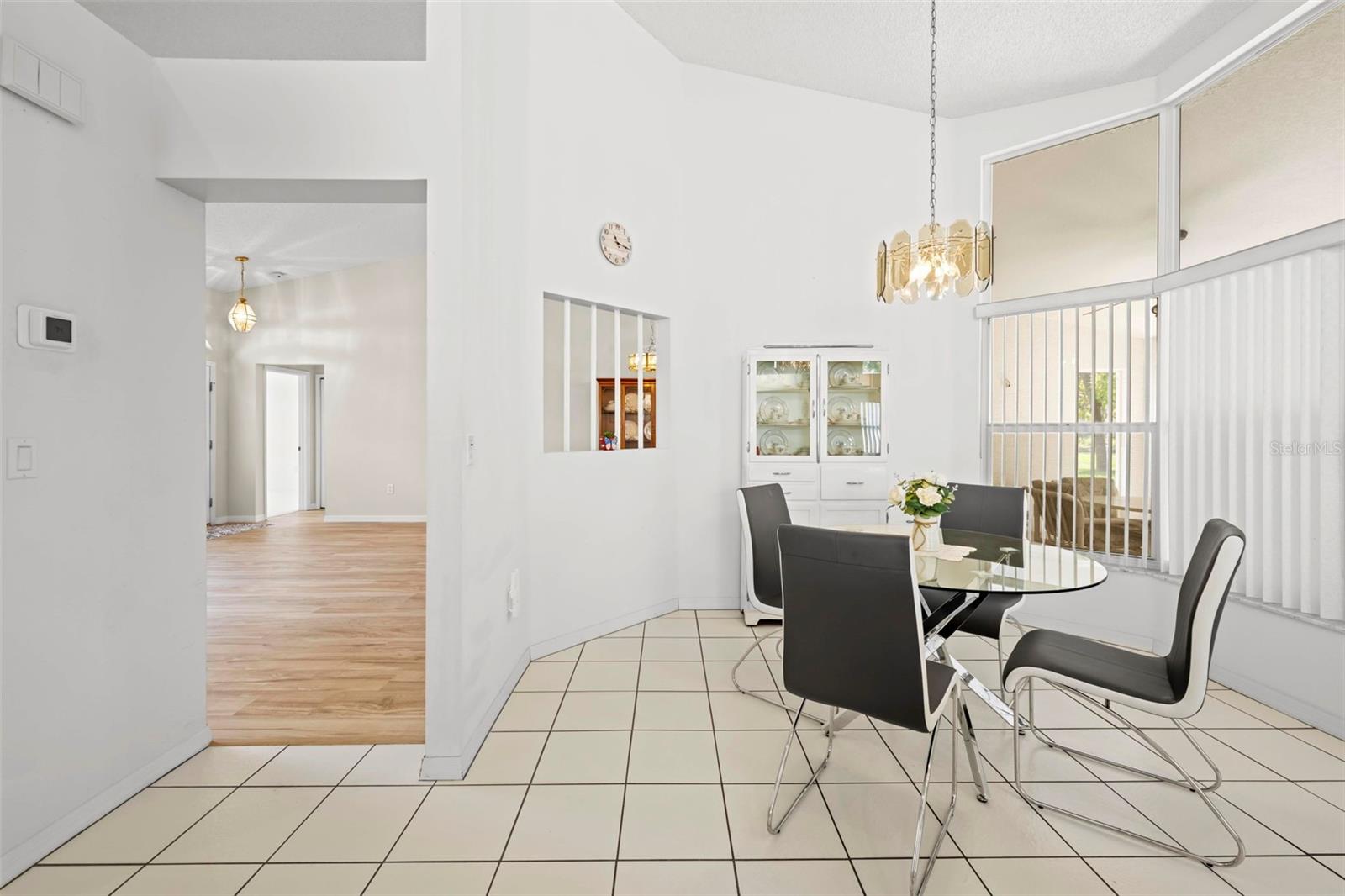 Image 14 of 56 For 432 Mistwood Court