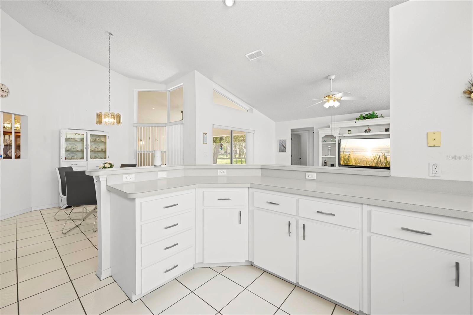 Image 25 of 56 For 432 Mistwood Court