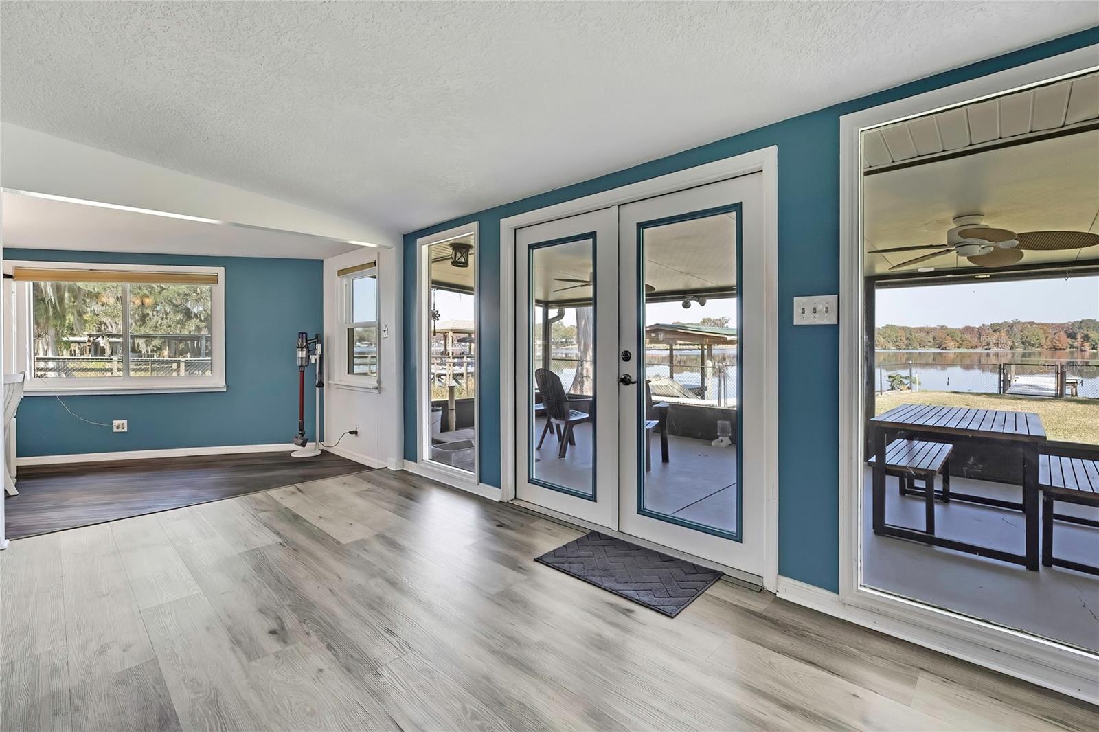 Image 19 of 73 For 6670 Merleing Loop