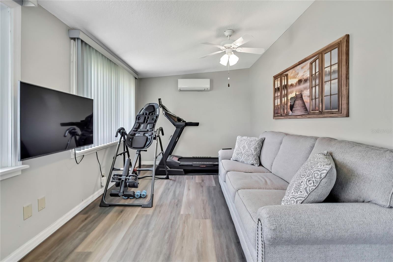 Image 31 of 73 For 6670 Merleing Loop