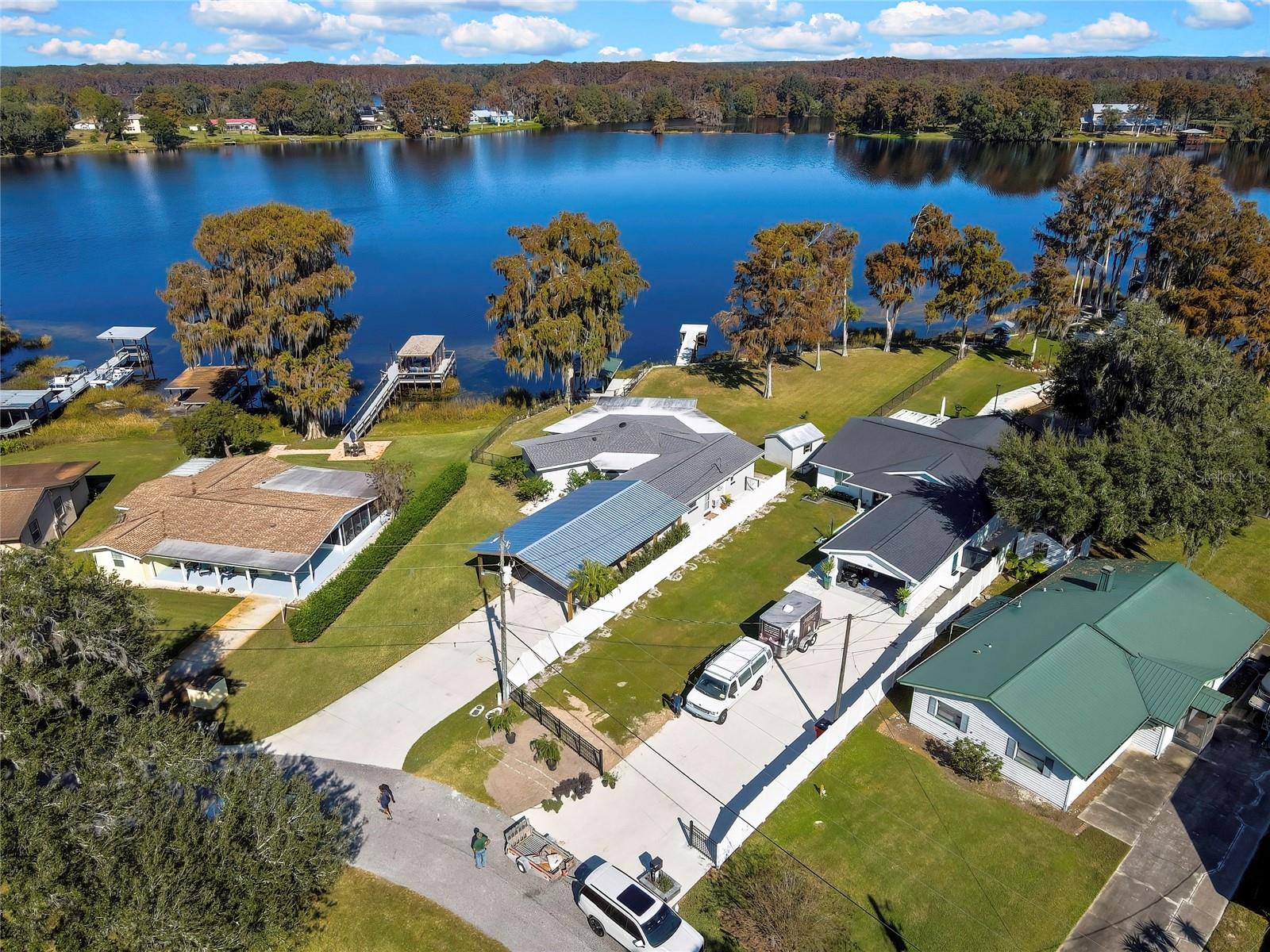 Image 43 of 73 For 6670 Merleing Loop