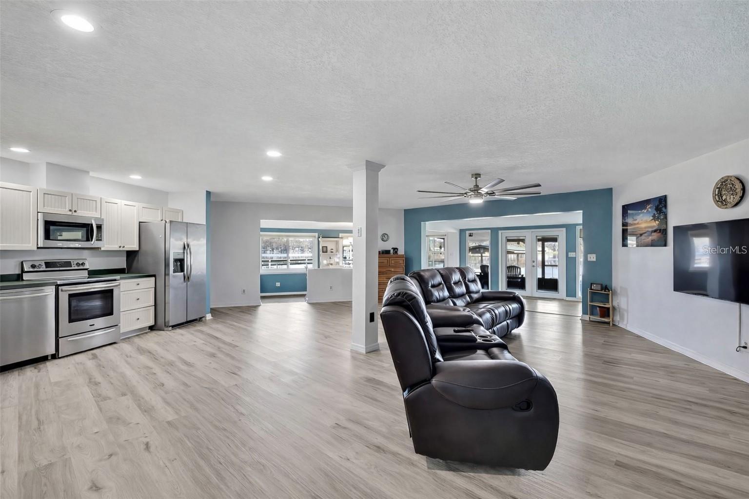 Image 8 of 73 For 6670 Merleing Loop