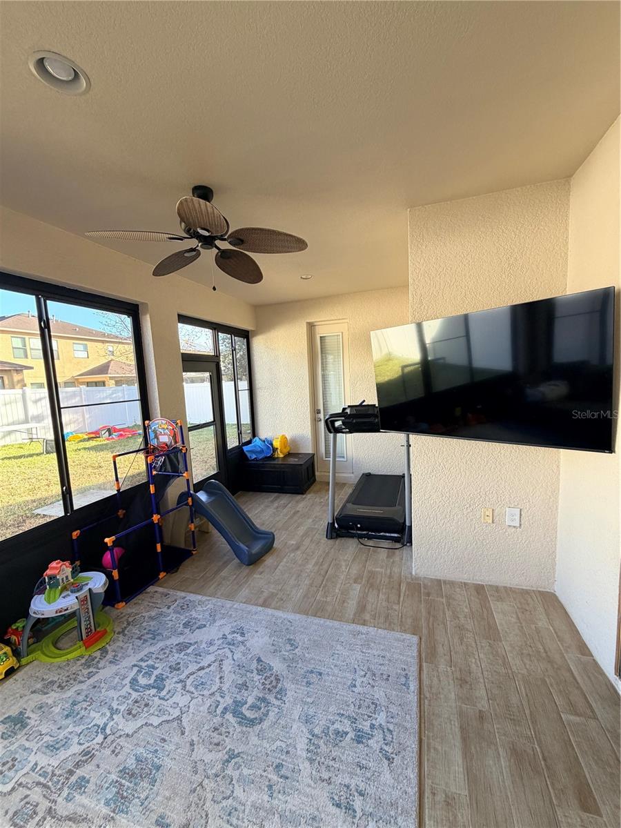 Image 19 of 37 For 2514 Cross More Street