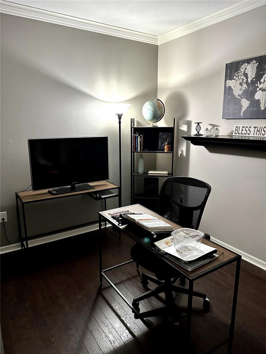 Image 4 of 37 For 2514 Cross More Street