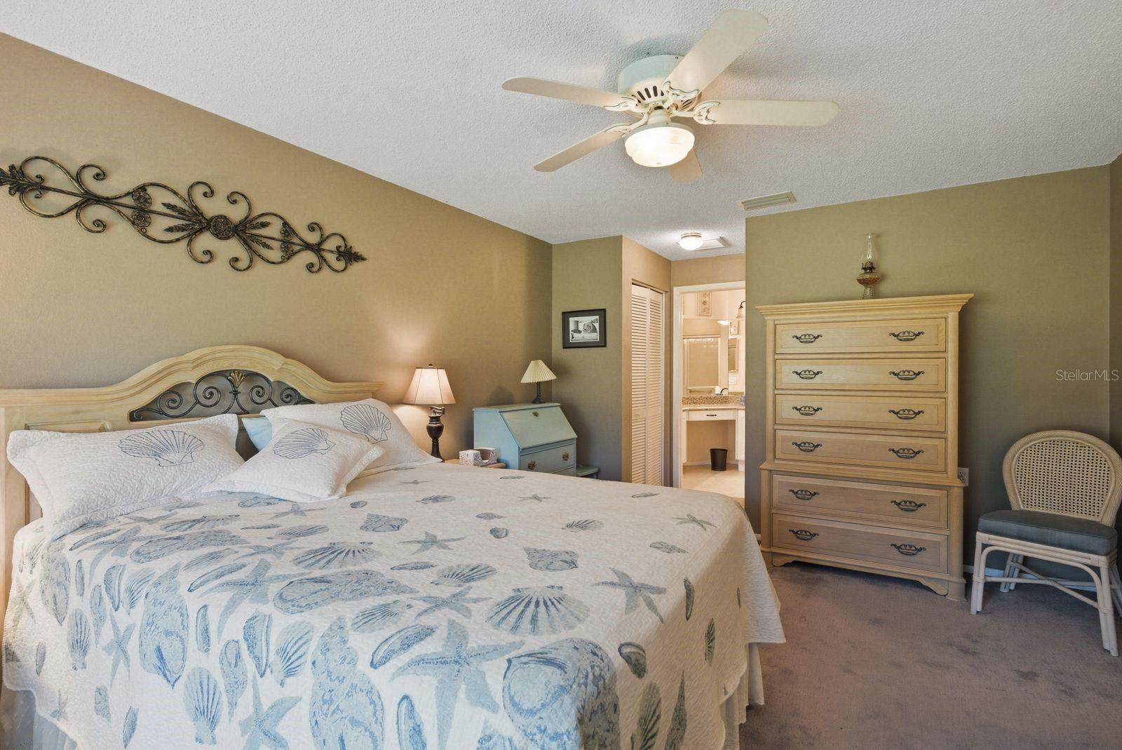 Image 20 of 37 For 6542 Pine Walk Drive