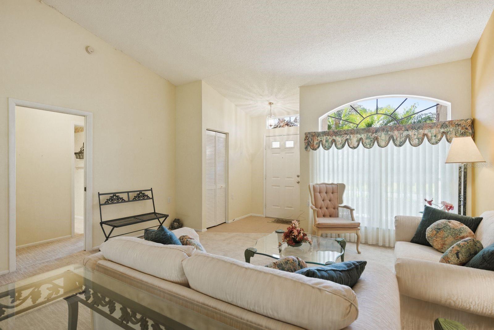 Image 8 of 37 For 6542 Pine Walk Drive